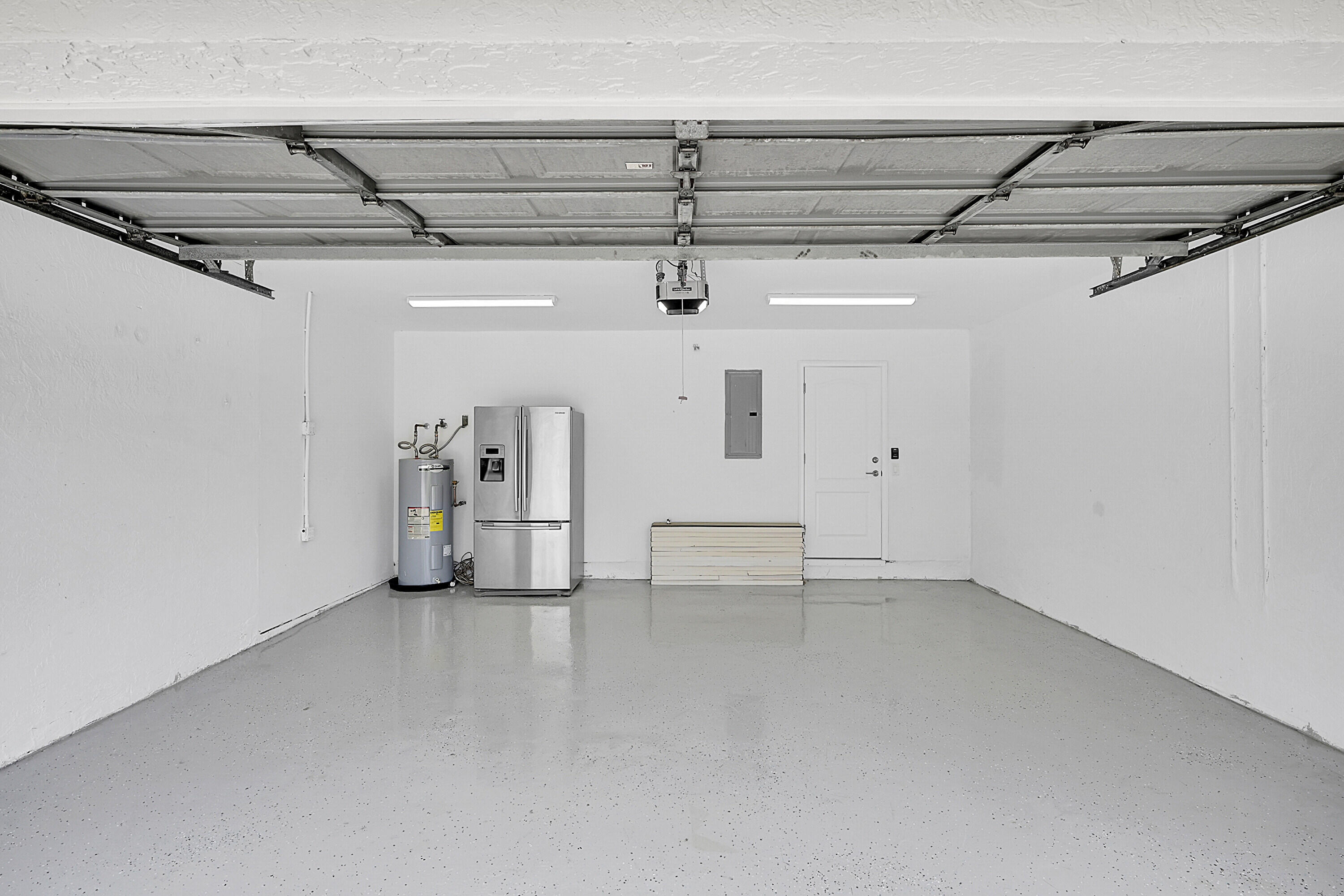 SUN VALLEY 2 - Residential Lease