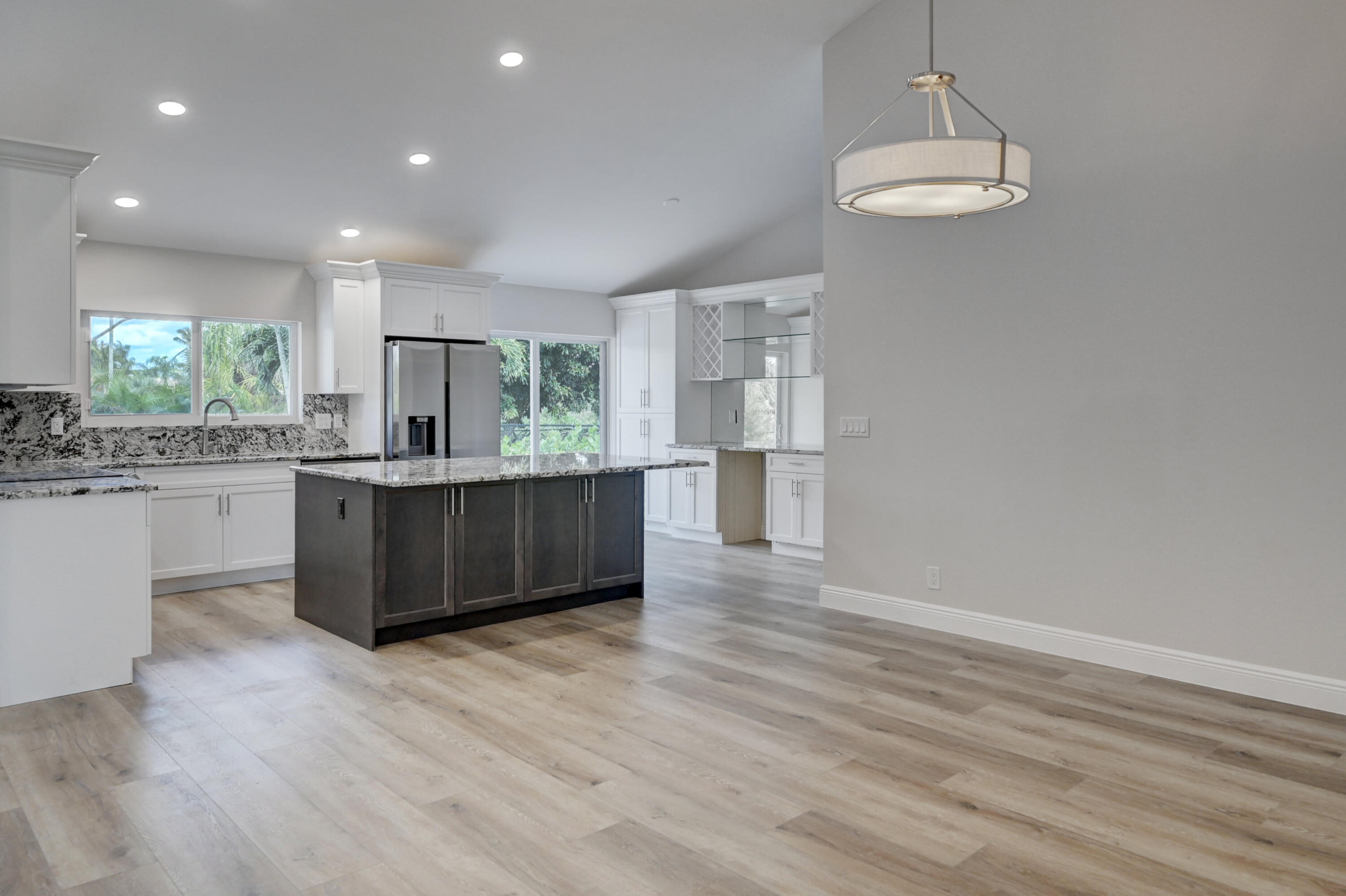 SUN VALLEY 2 - Residential Lease