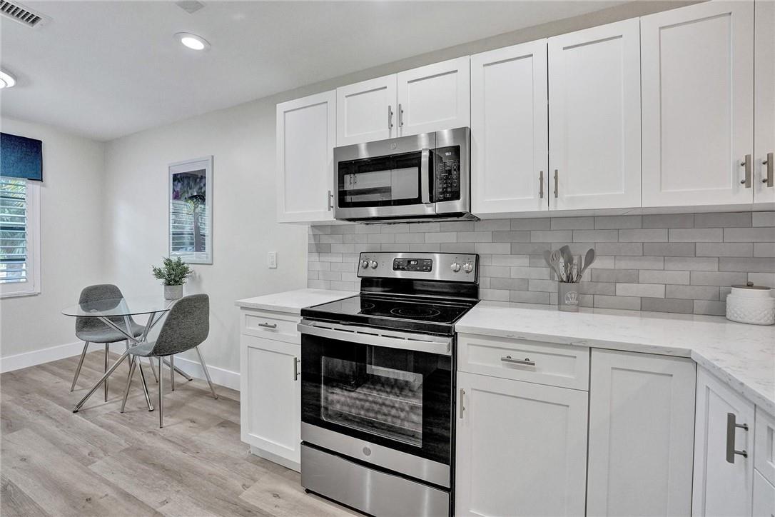 SOUTHPORT AT HUNTERS RUN - Residential
