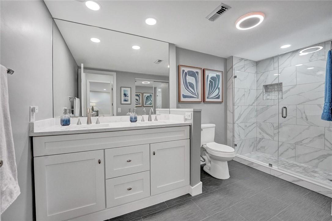 SOUTHPORT AT HUNTERS RUN - Residential