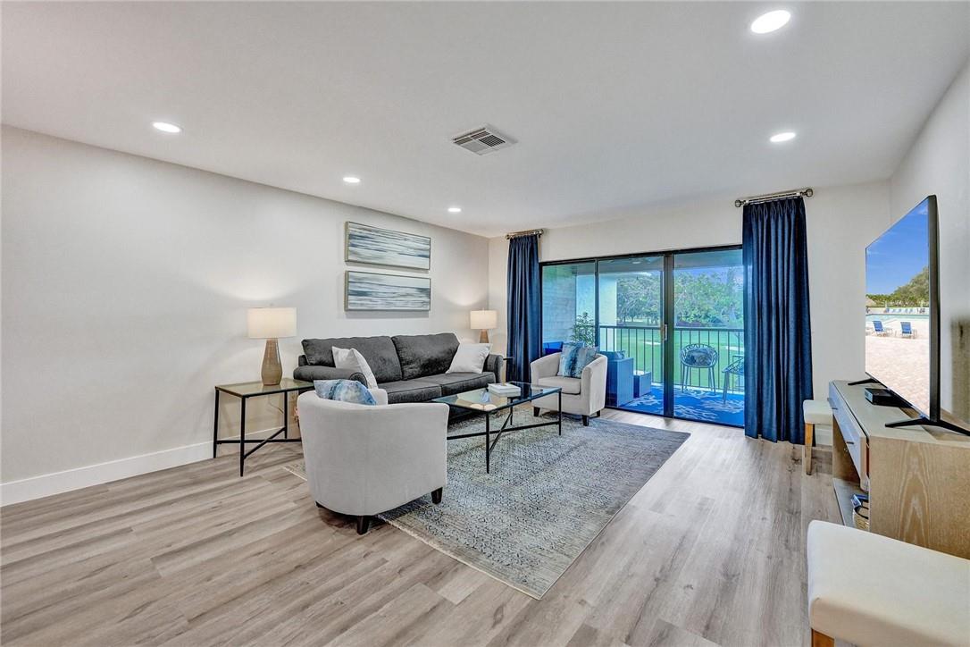 SOUTHPORT AT HUNTERS RUN - Residential
