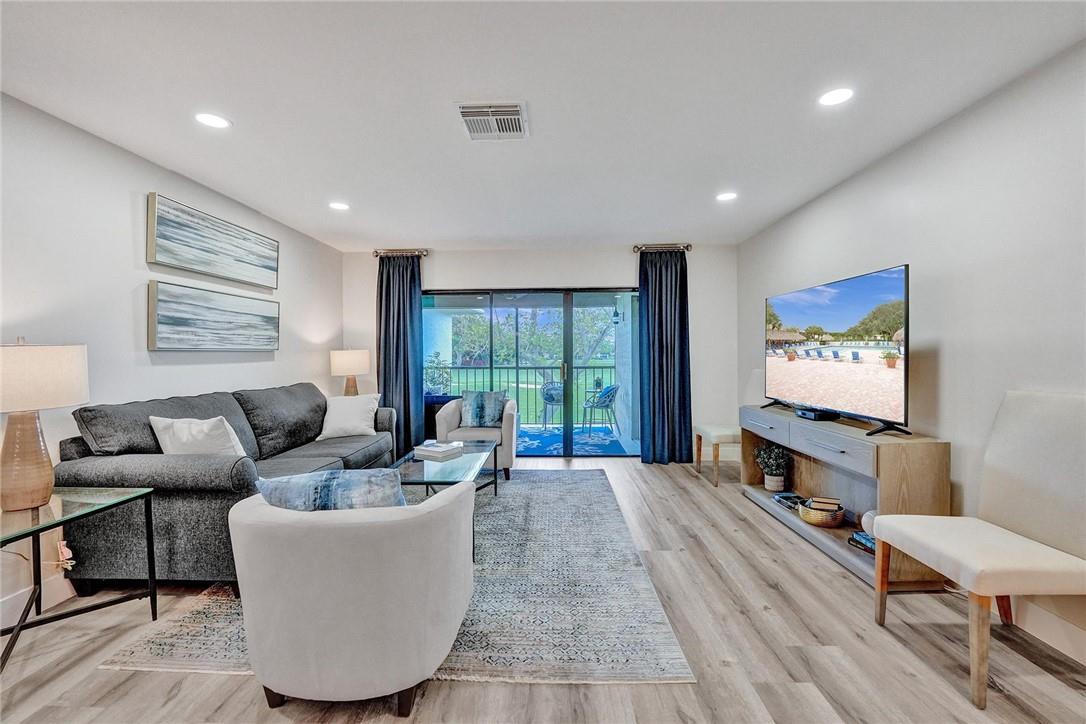 SOUTHPORT AT HUNTERS RUN - Residential