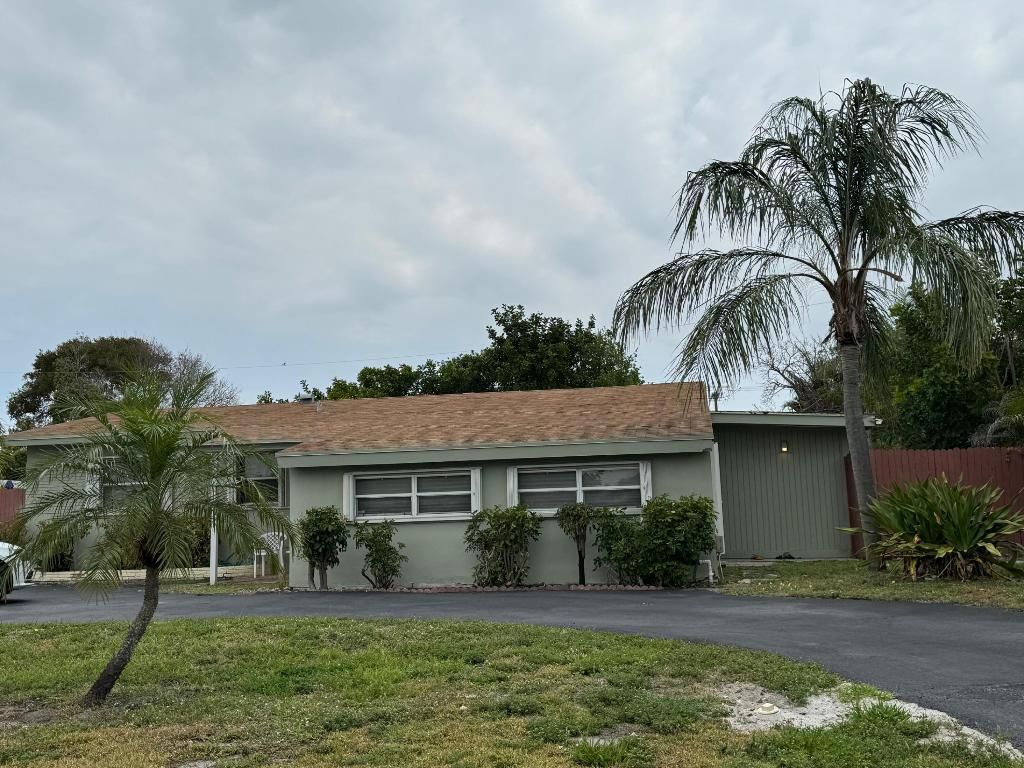 Photo of 441 NE 43rd Street, Boca Raton, FL 33431 (MLS # R11075240)