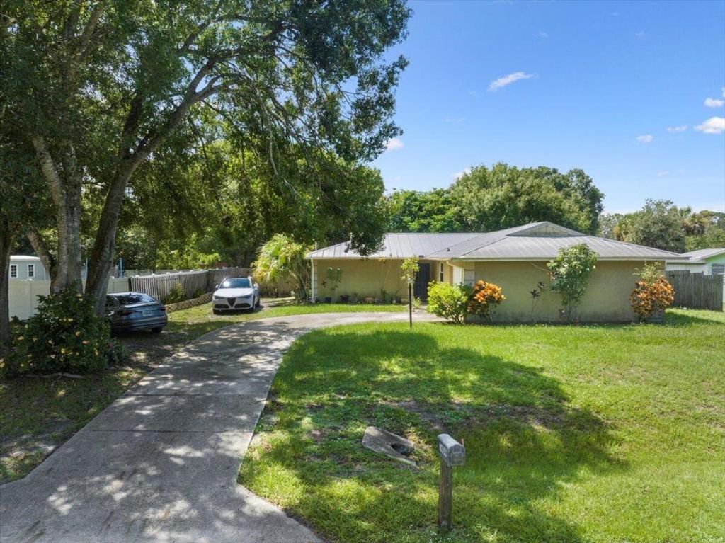 Photo of 7409 Penny Lane, Fort Pierce, FL 34951 (MLS # R11123358)