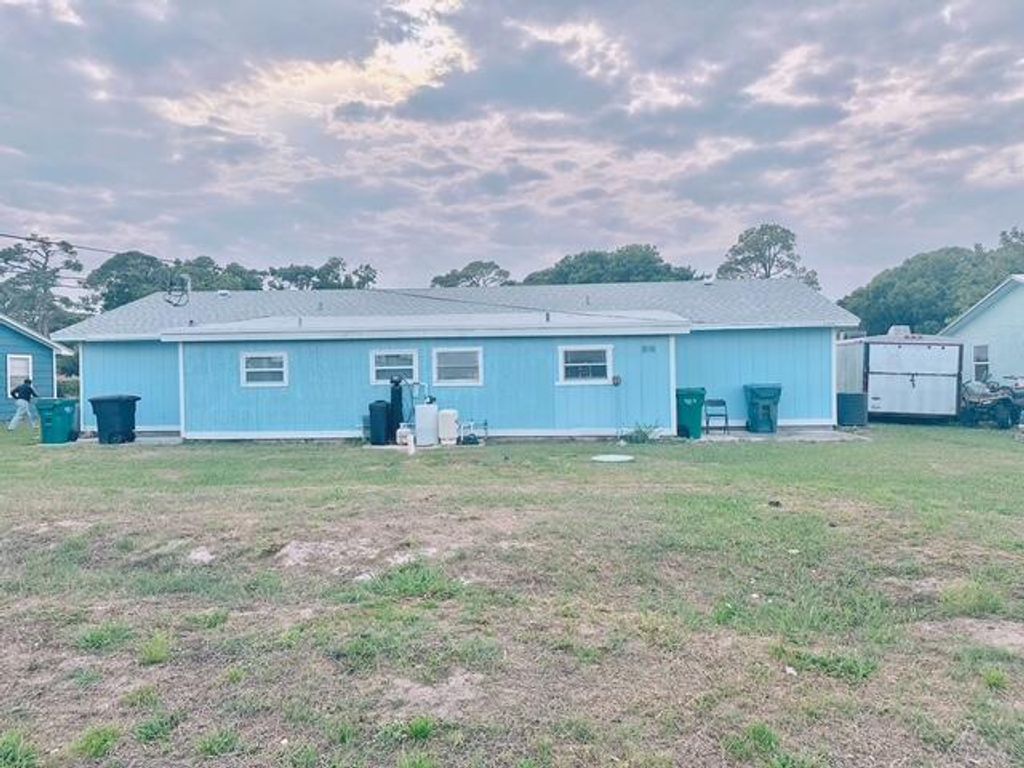 Photo of 5012 Killarney Avenue, Fort Pierce, FL 34951 (MLS # B26009944)