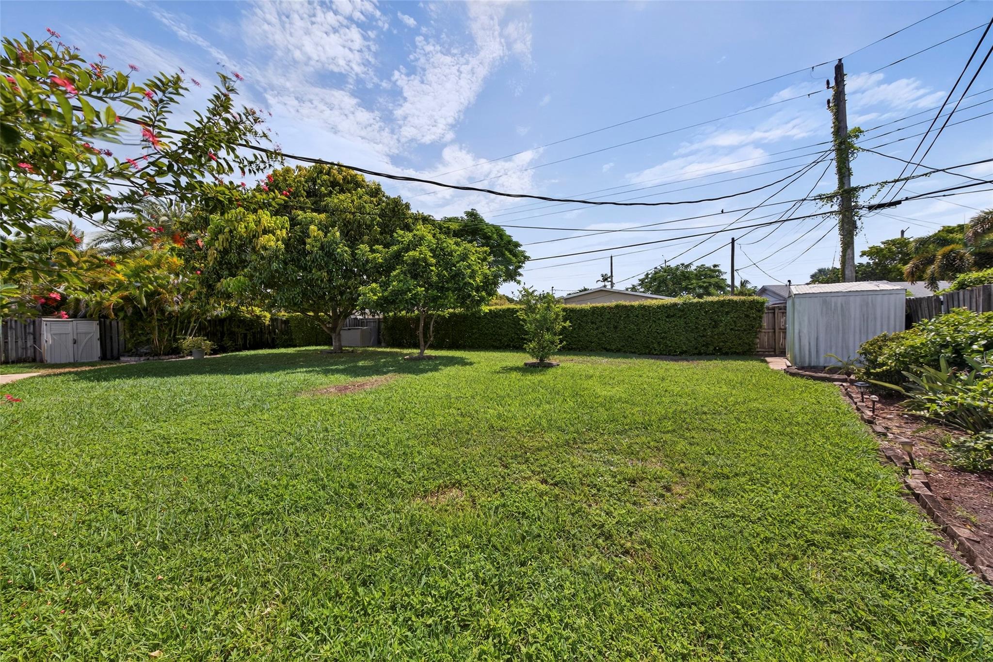 5340 NE 17th Ter