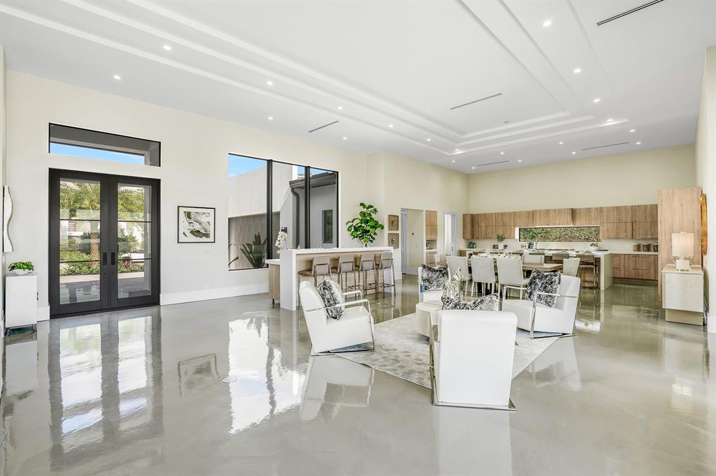 PRESIDENT COUNTRY CLUB 4 - Residential