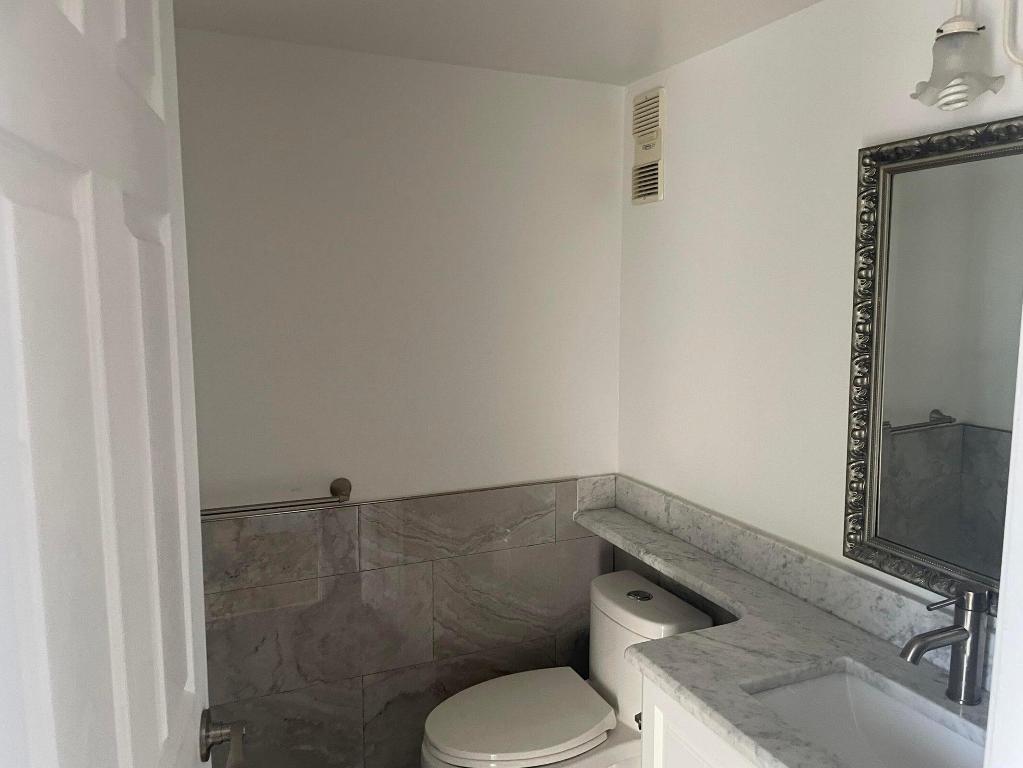 Lakeside Village - Residential Lease