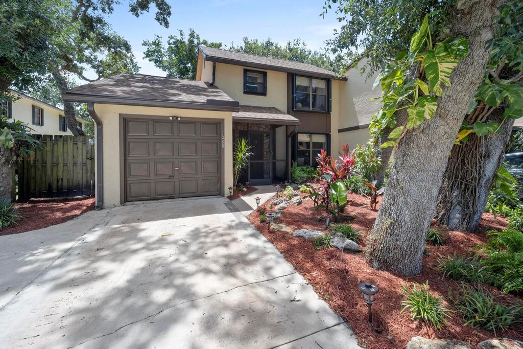 Photo of 1088 Raintree Dr, Palm Beach Gardens, FL 33410 (MLS # F10447147)