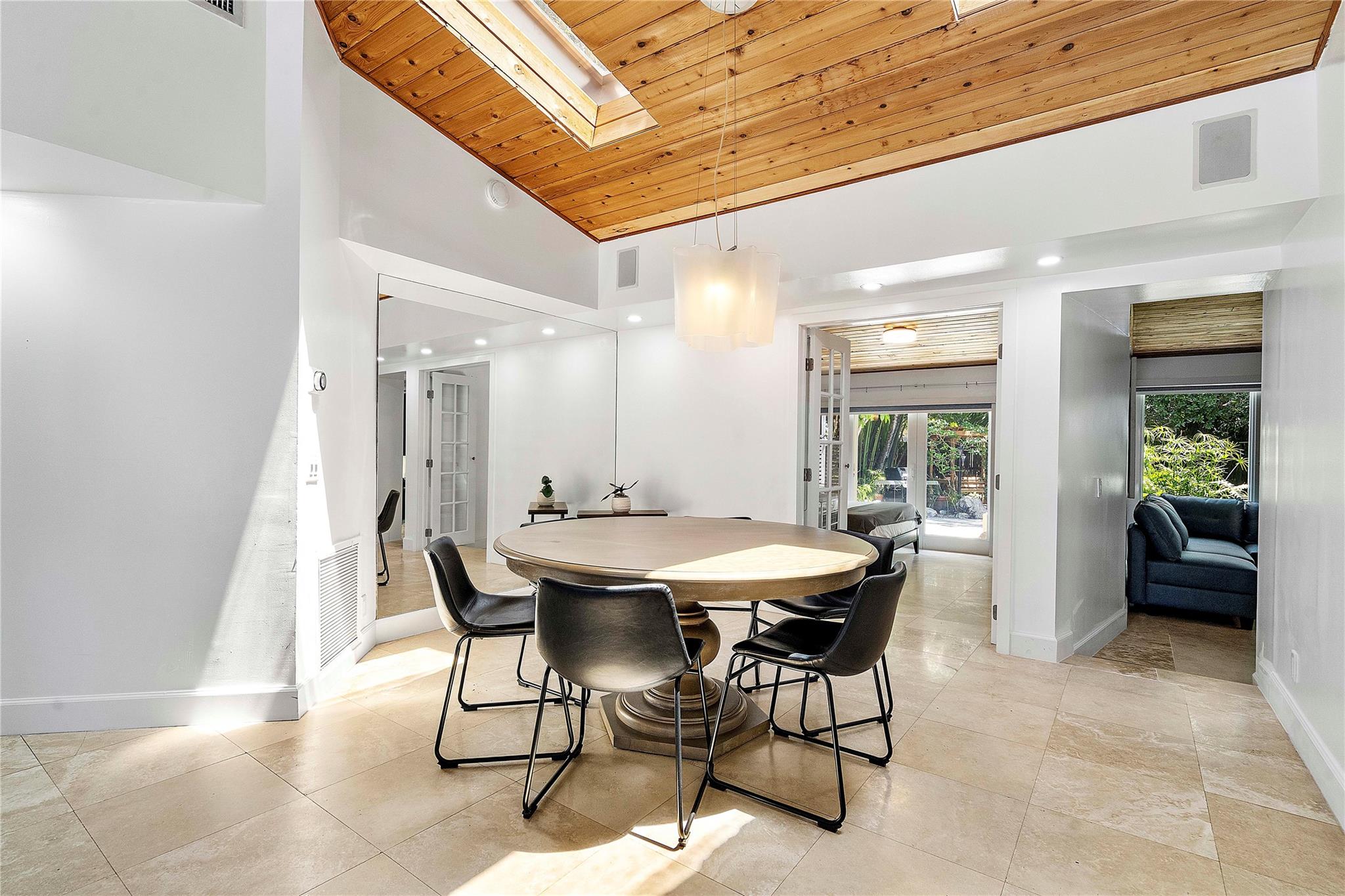 Riverside Add Amd 1-13 B - Residential Lease