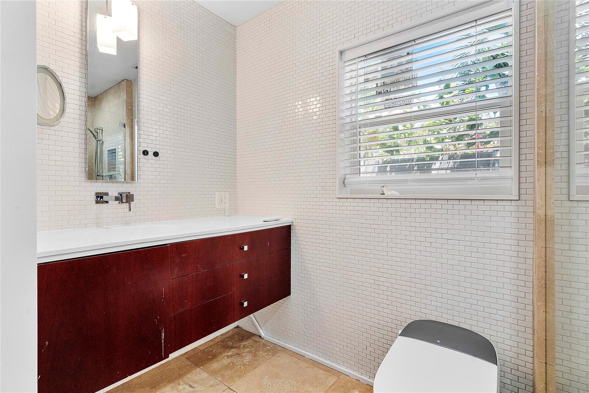 Riverside Add Amd 1-13 B - Residential Lease