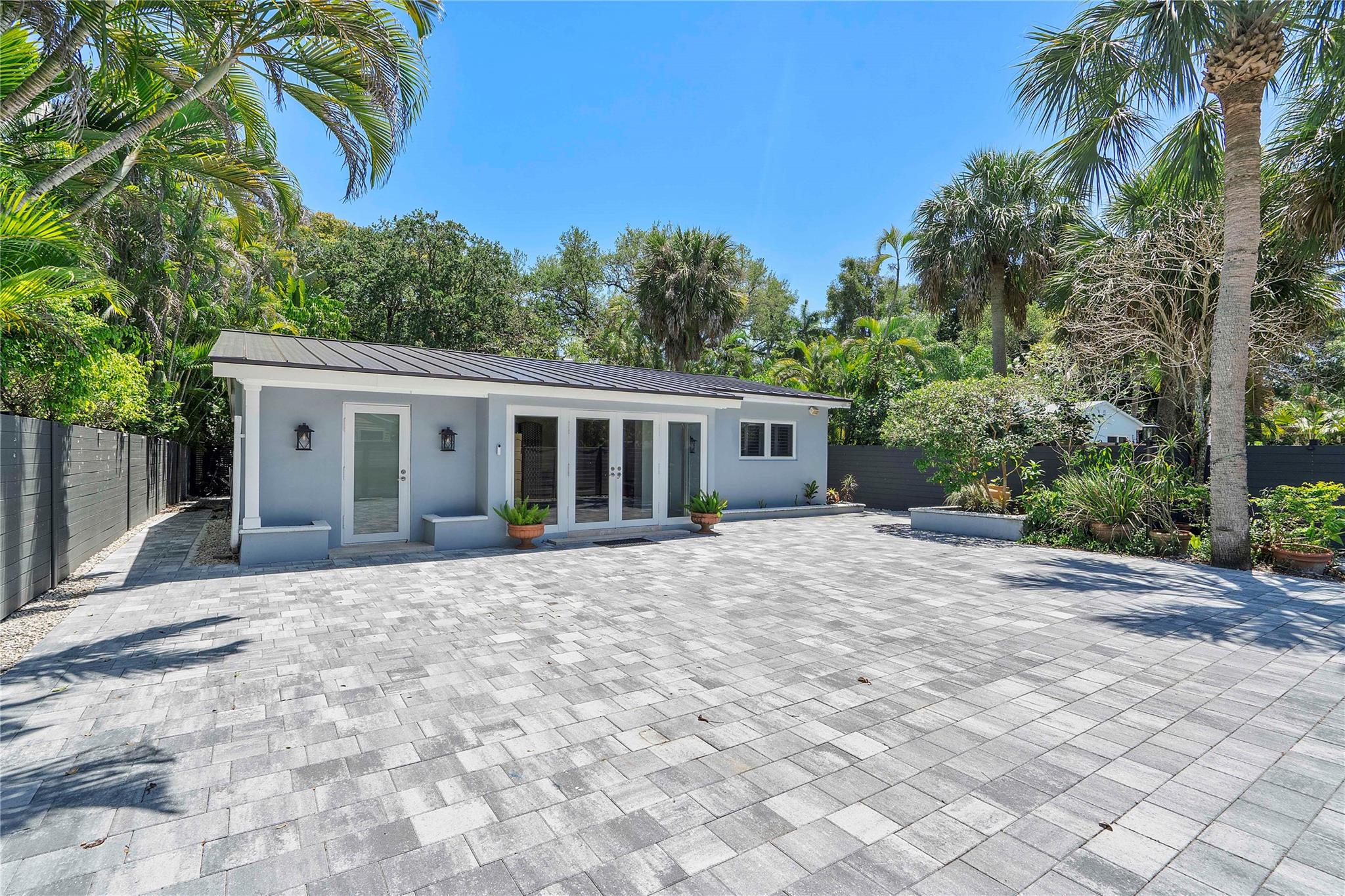 Riverside Add Amd 1-13 B - Residential Lease