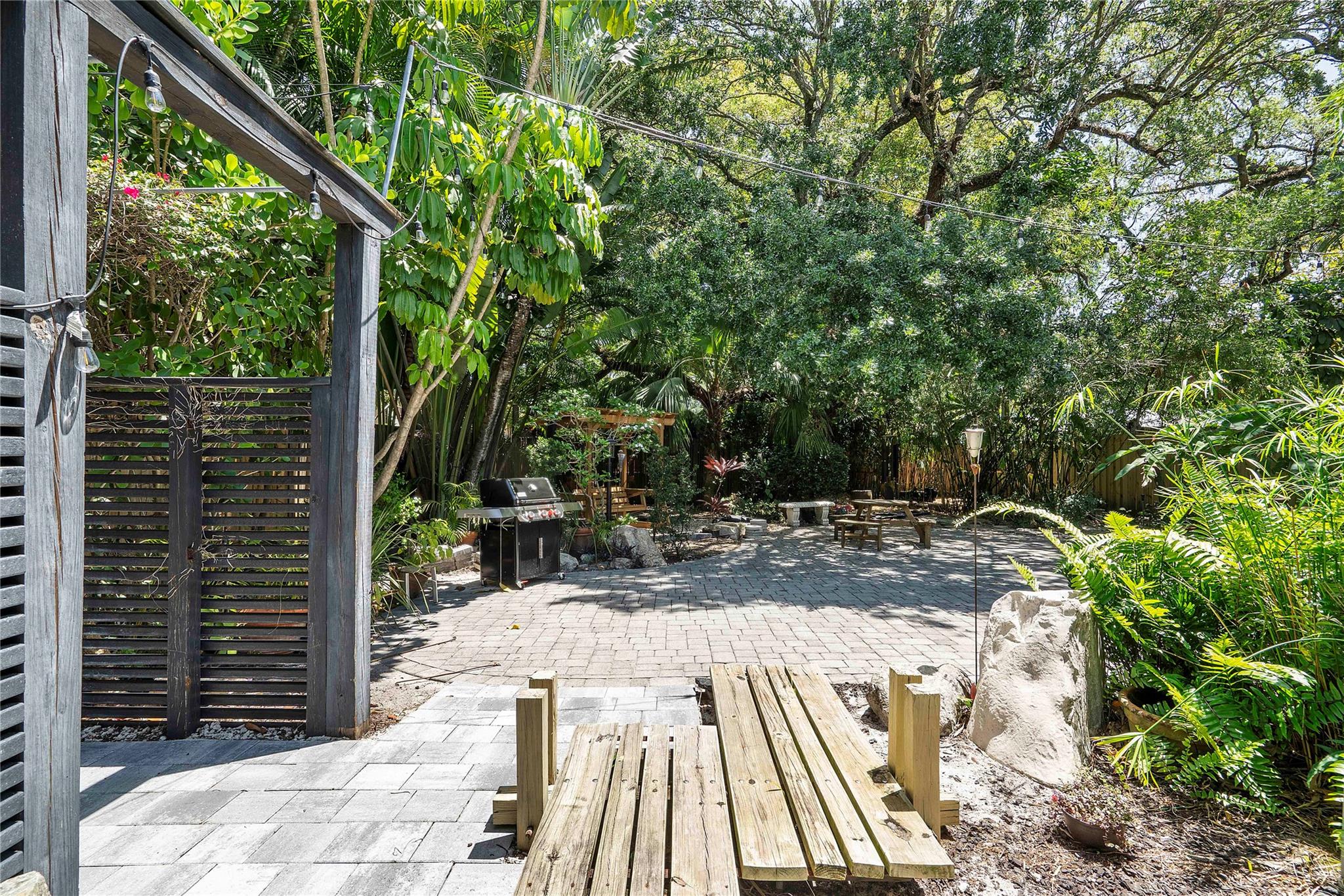 Riverside Add Amd 1-13 B - Residential Lease