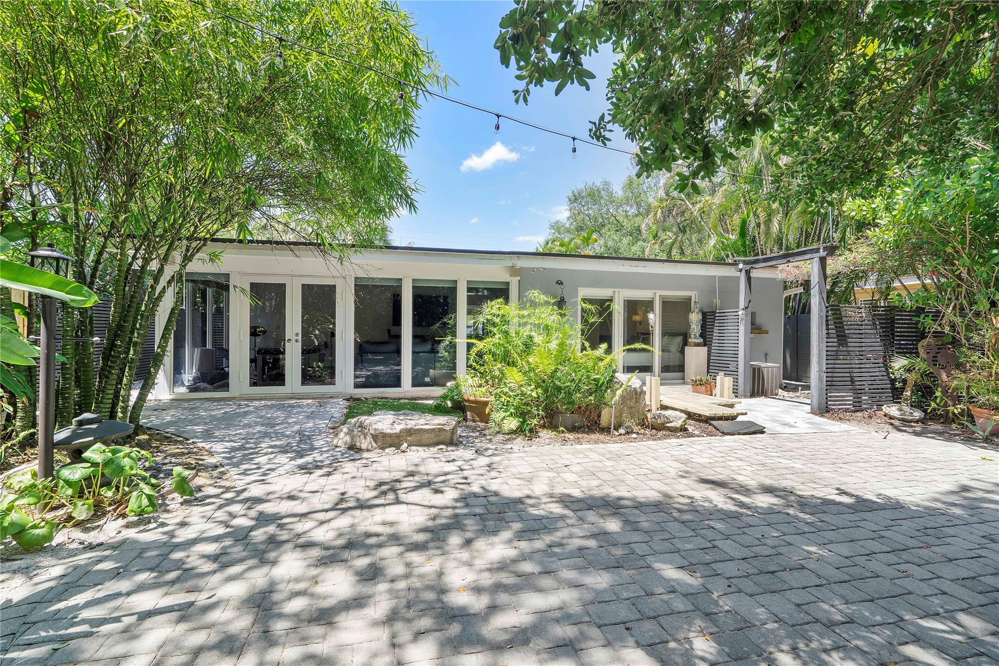 Riverside Add Amd 1-13 B - Residential Lease