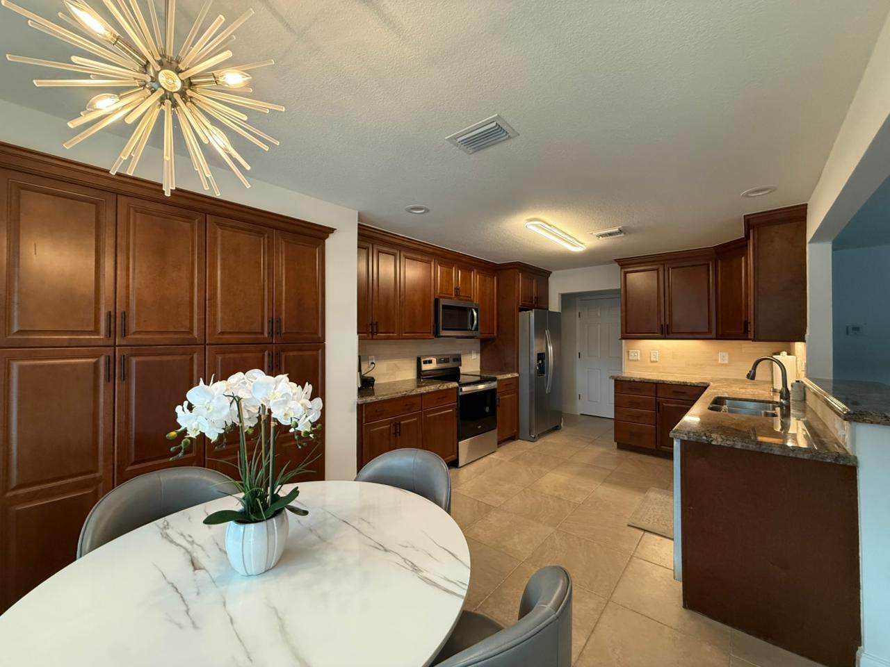 GREENVIEW SHORES 2 OF WEL - Residential Lease