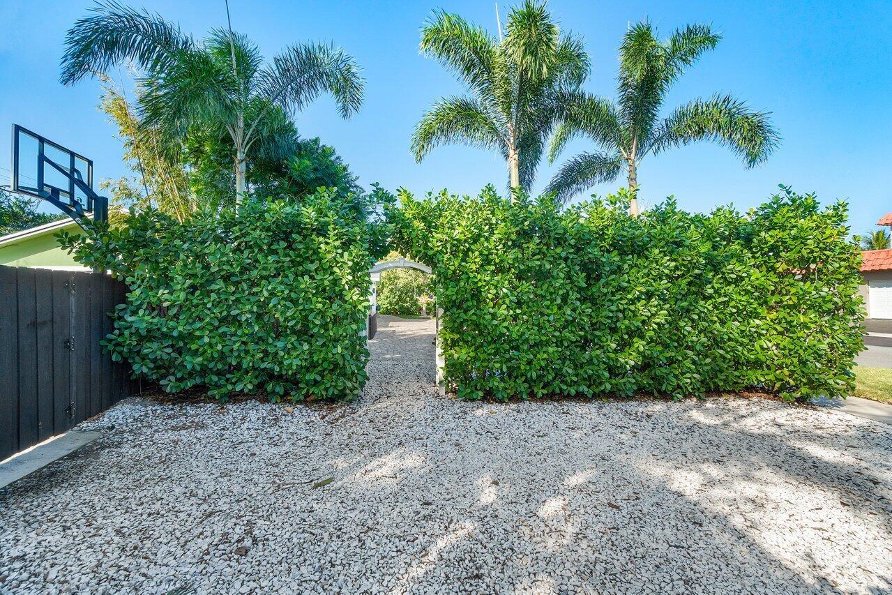 COUNTRY CLUB VILLAGE SEC A - Residential