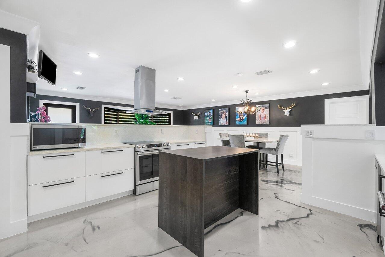 COUNTRY CLUB VILLAGE SEC A - Residential