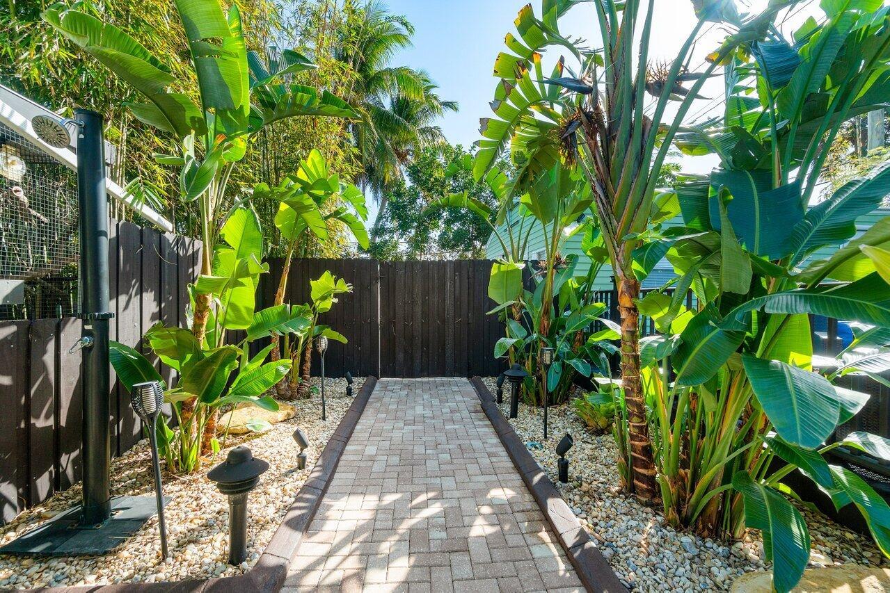 COUNTRY CLUB VILLAGE SEC A - Residential