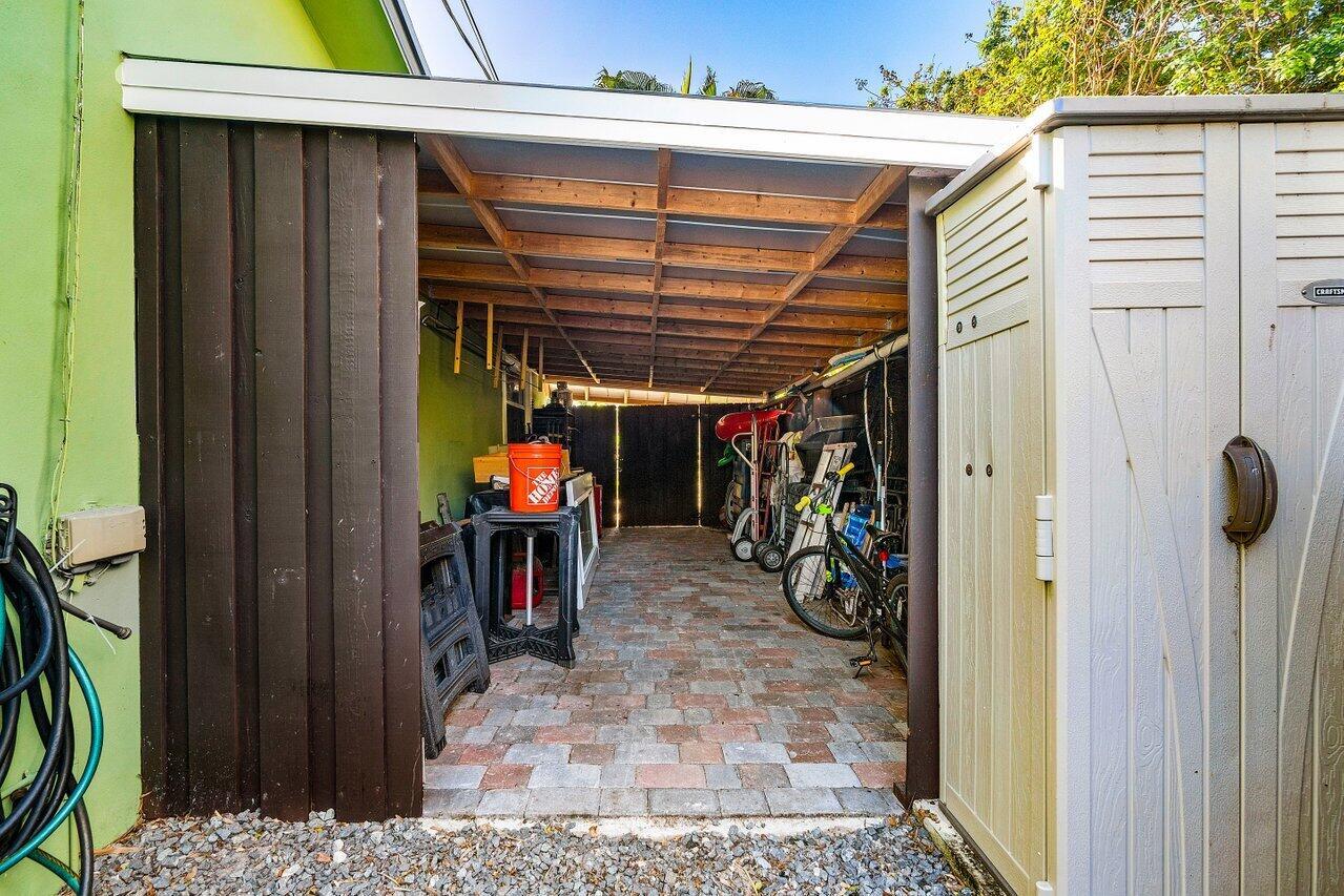 COUNTRY CLUB VILLAGE SEC A - Residential