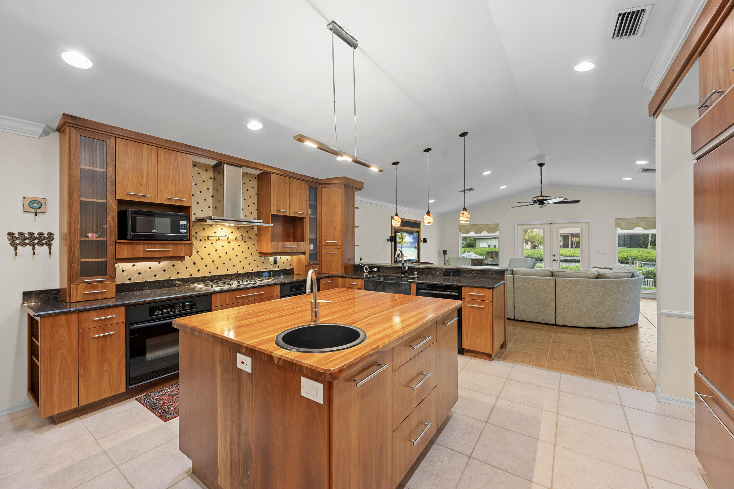 CACHE CAY SUBDIVISION - Residential