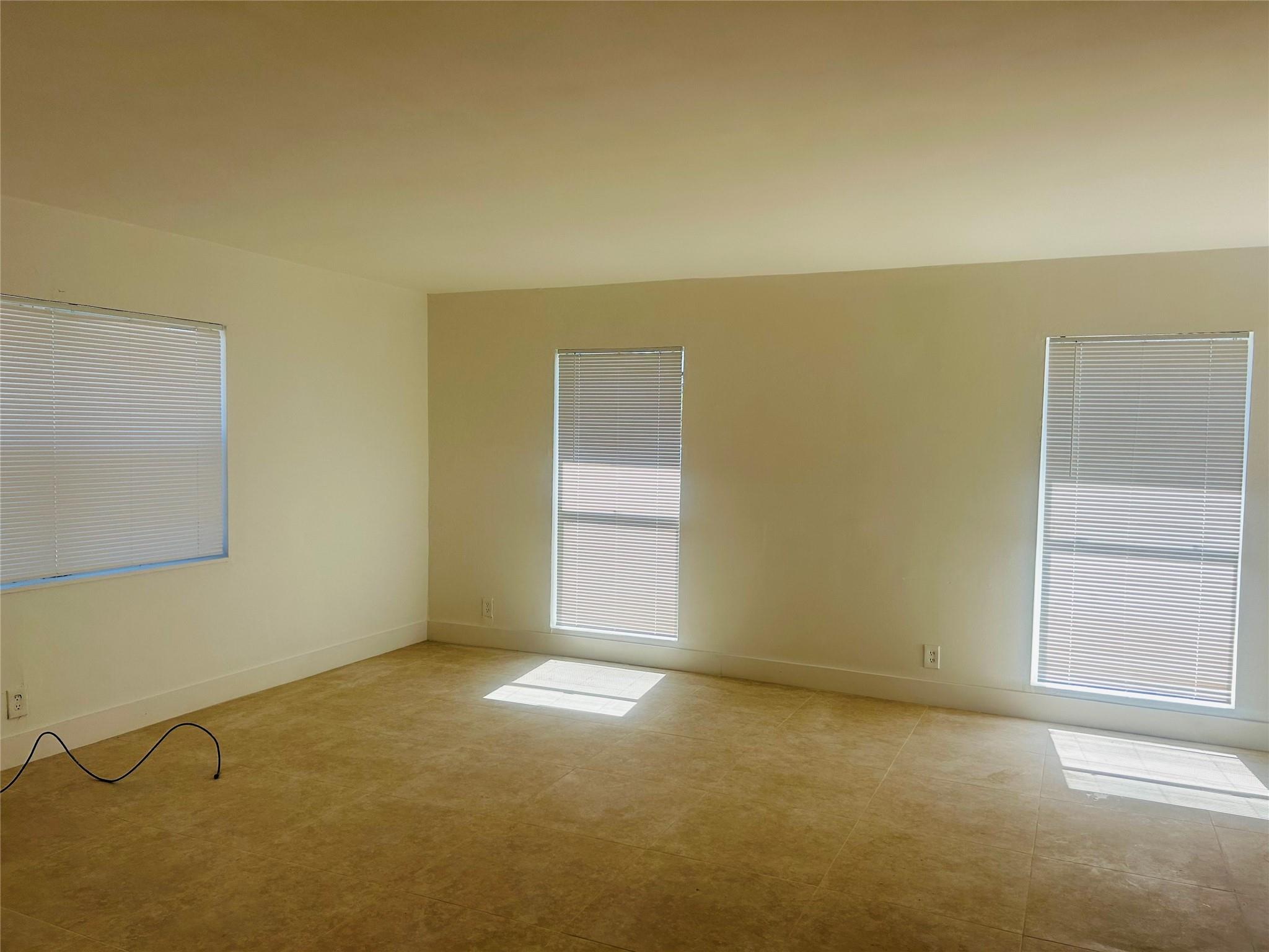 Sunshine Villas First Add - Residential Lease