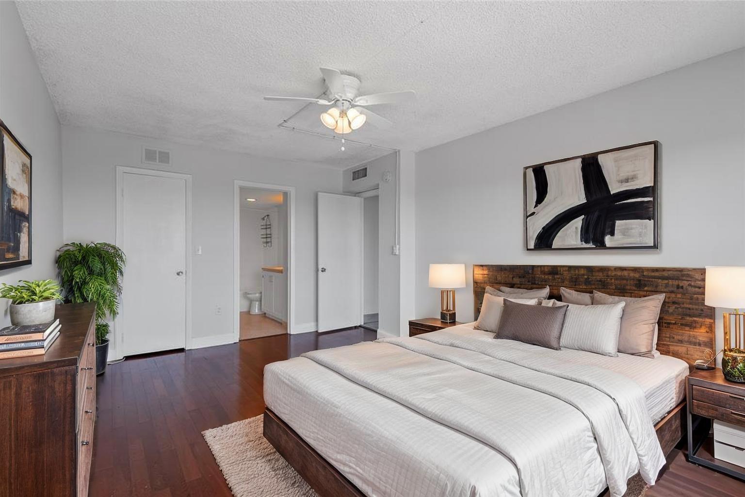 4174 Inverrary Dr 715