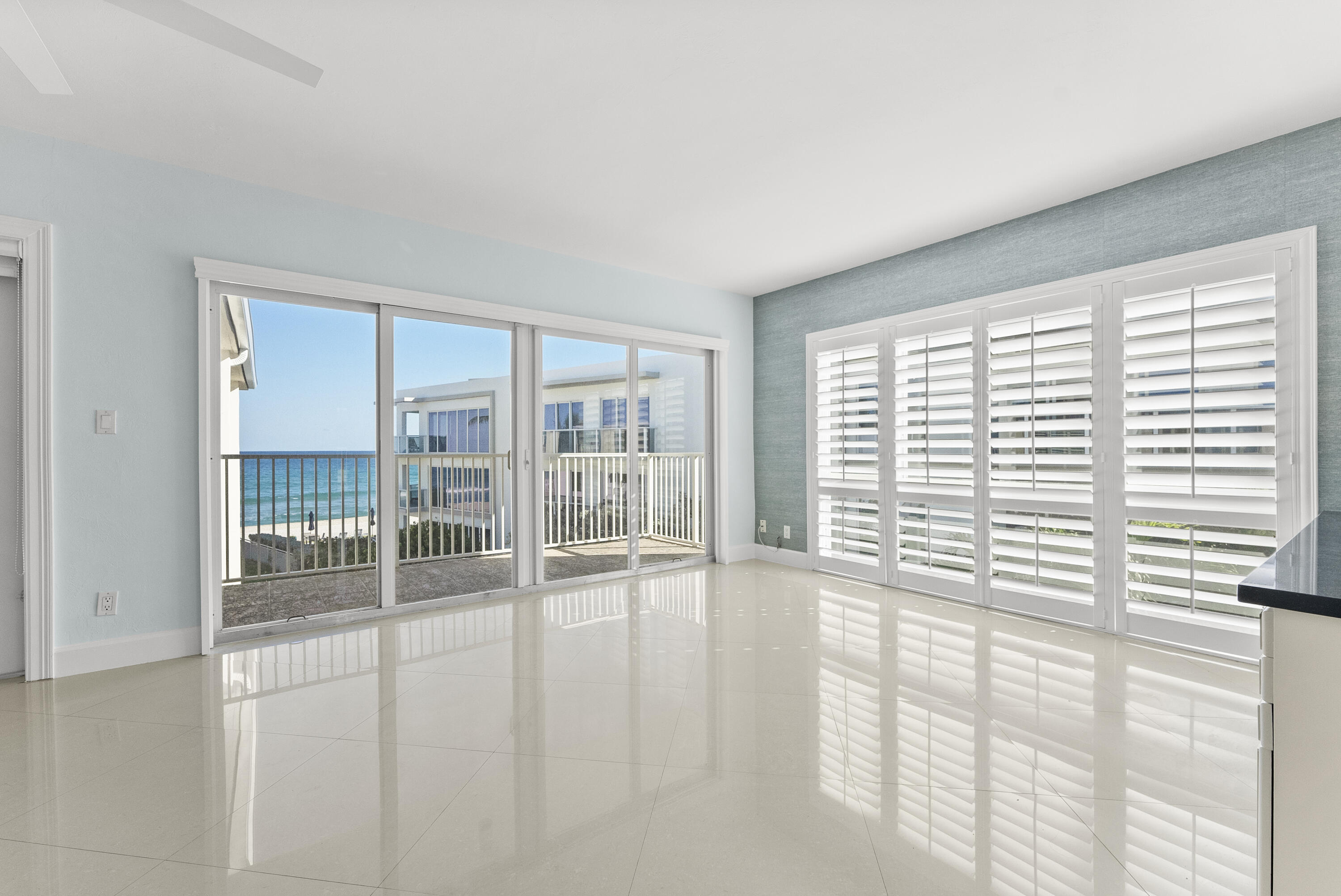 SHORELAND - Residential