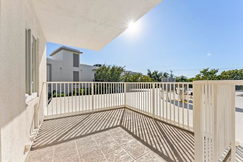 Tiny photo for 1203 Hillsboro Mile #P3, Hillsboro Beach, FL 33062 (MLS # R11165766)