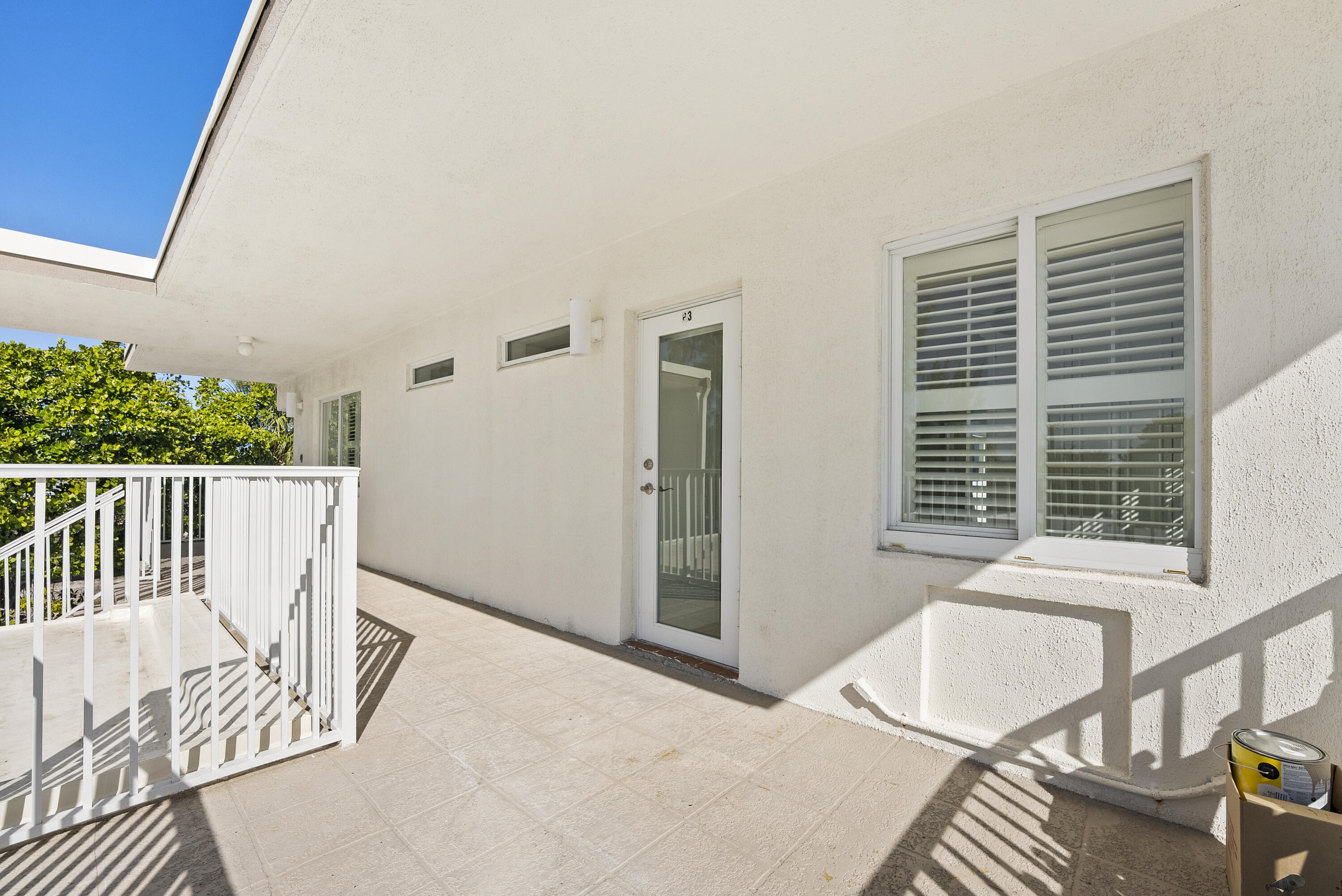 SHORELAND - Residential