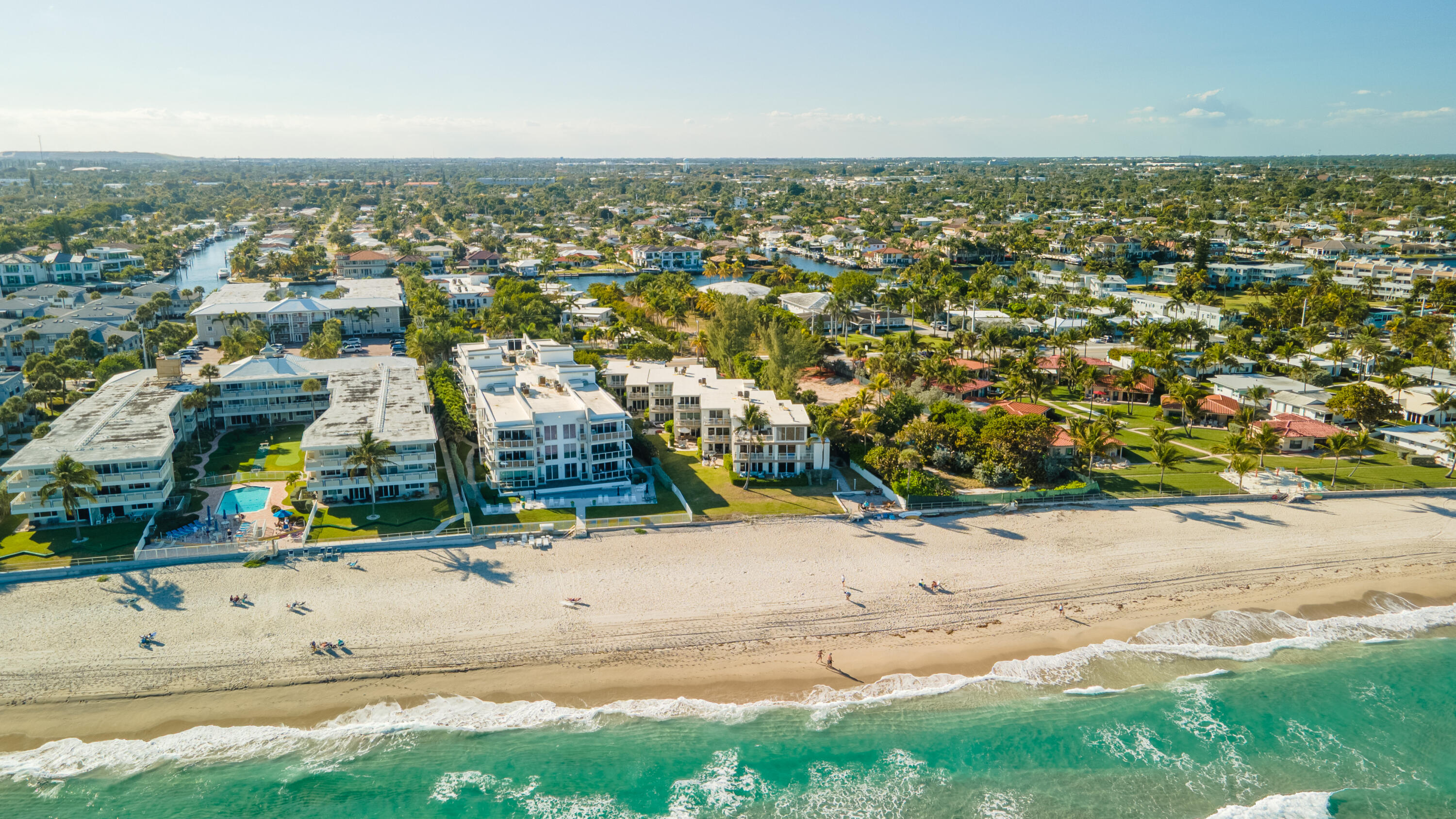 SHORELAND - Residential