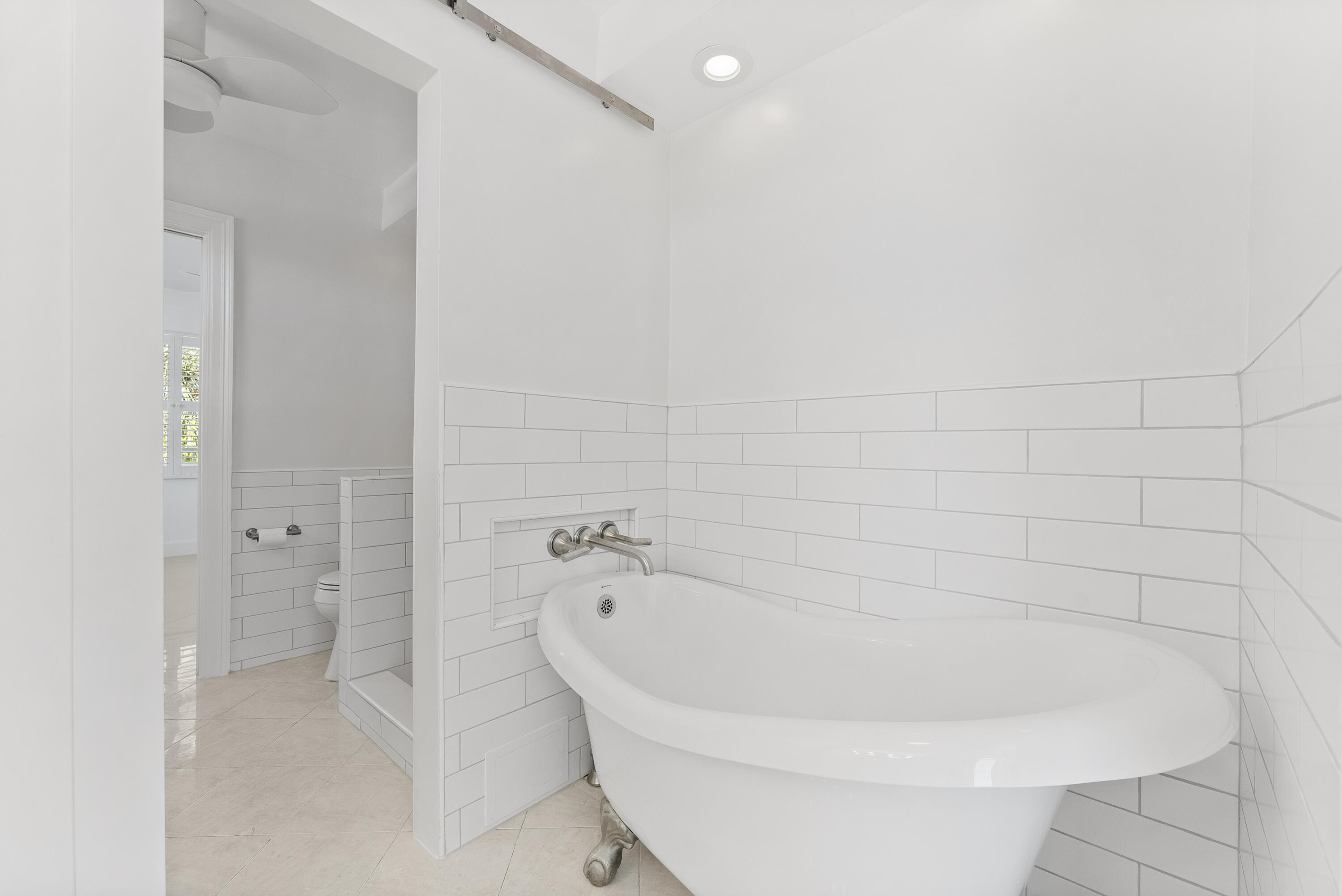 SHORELAND - Residential