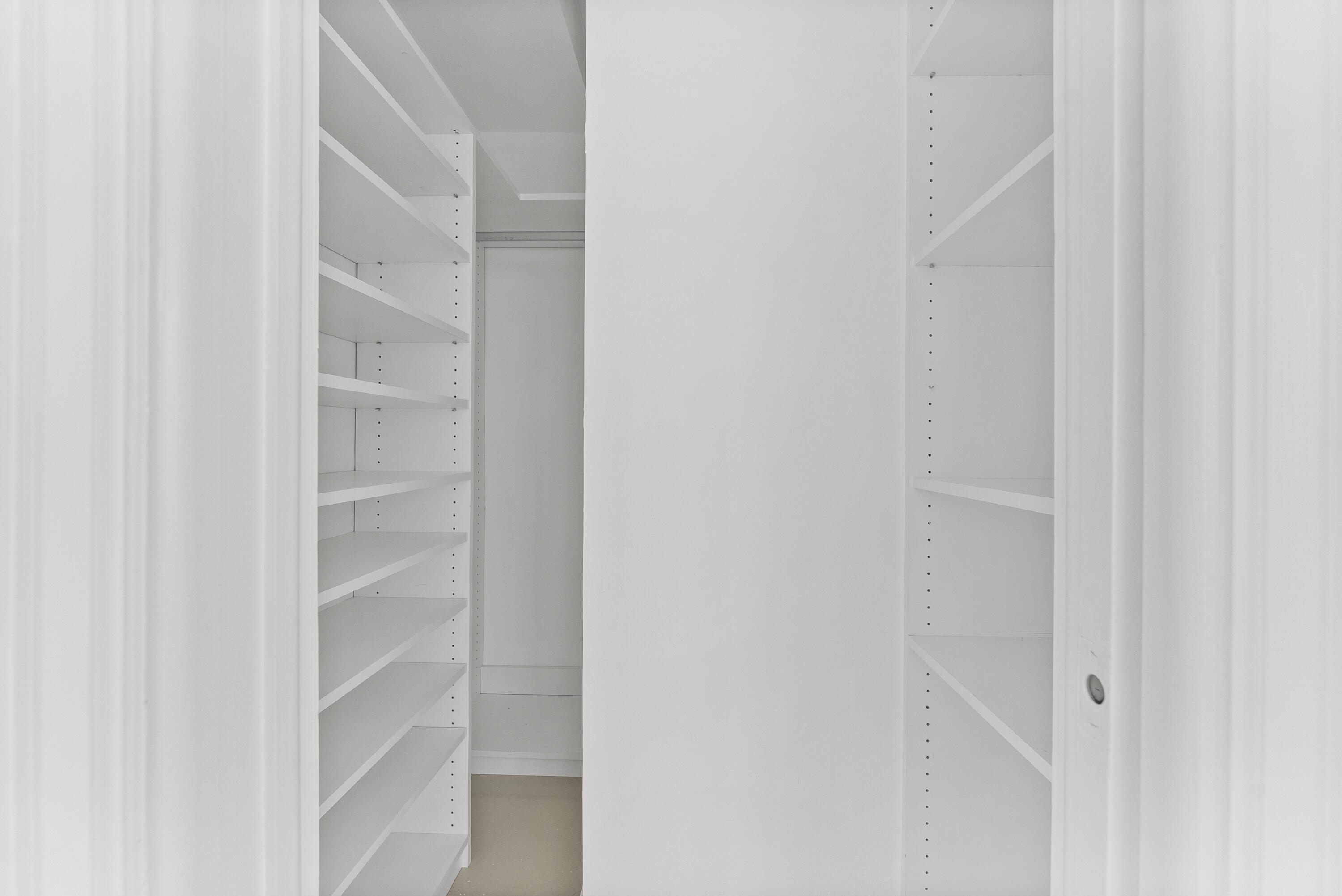 SHORELAND - Residential