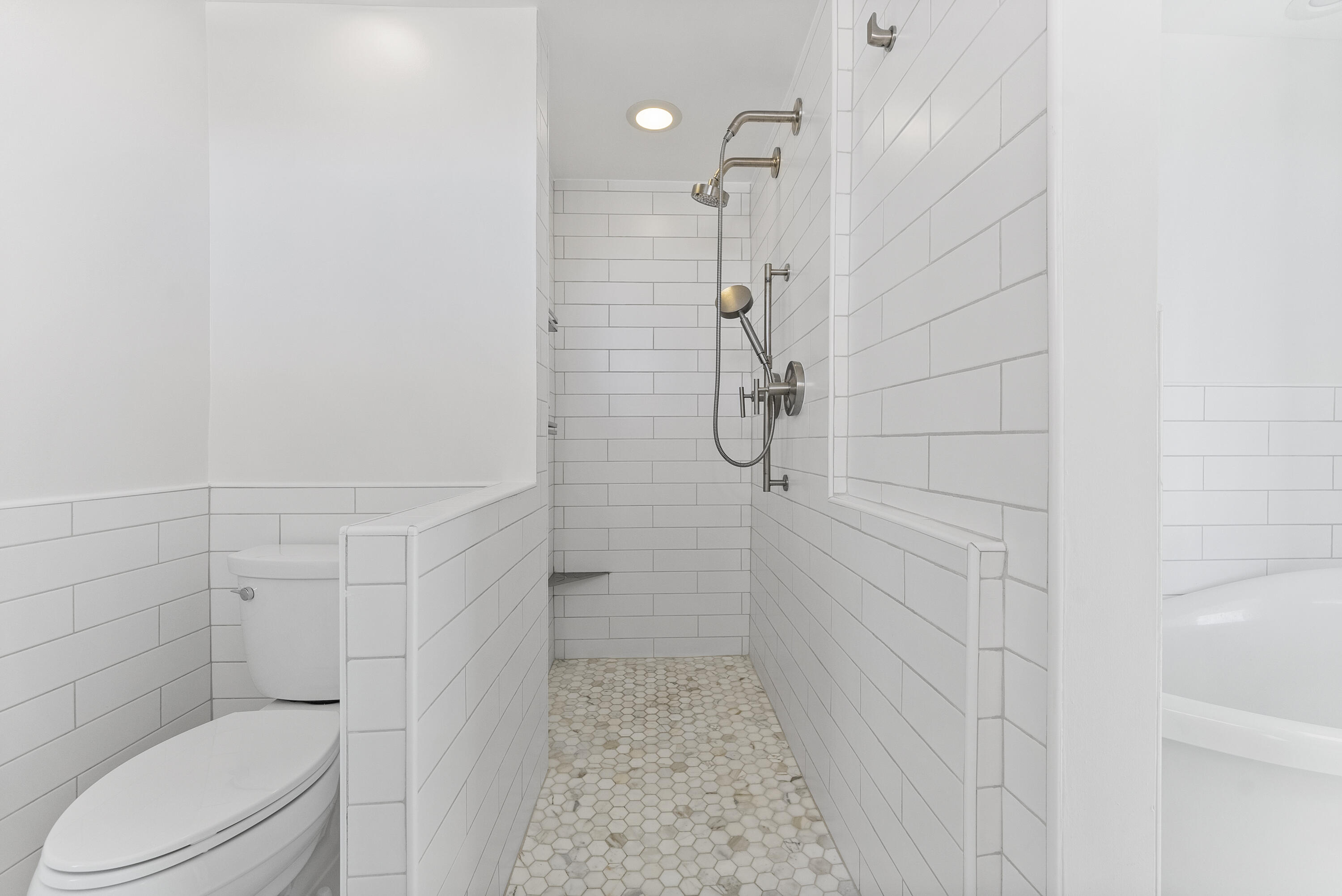 SHORELAND - Residential