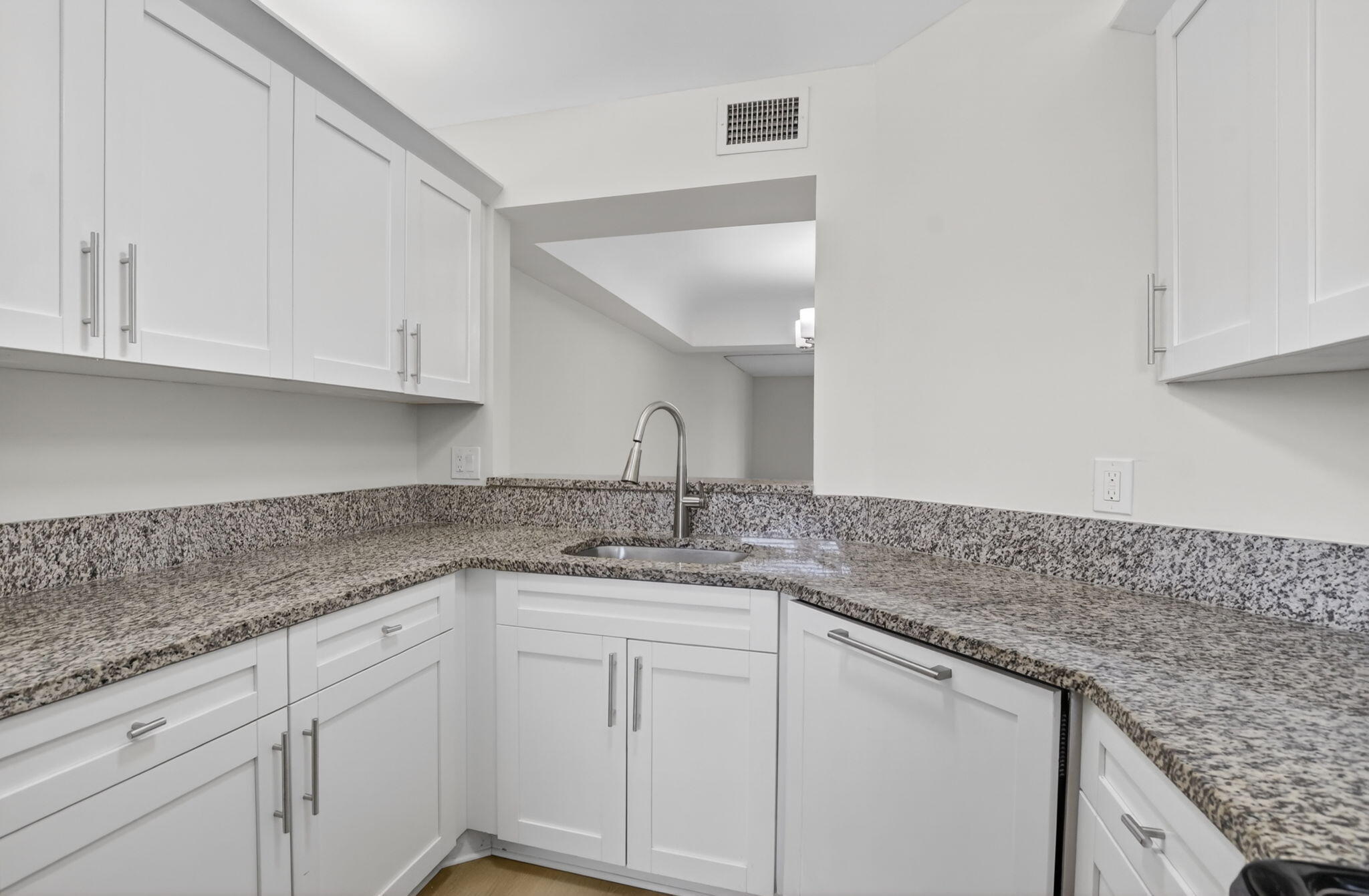 BARWOOD CONDO - Residential