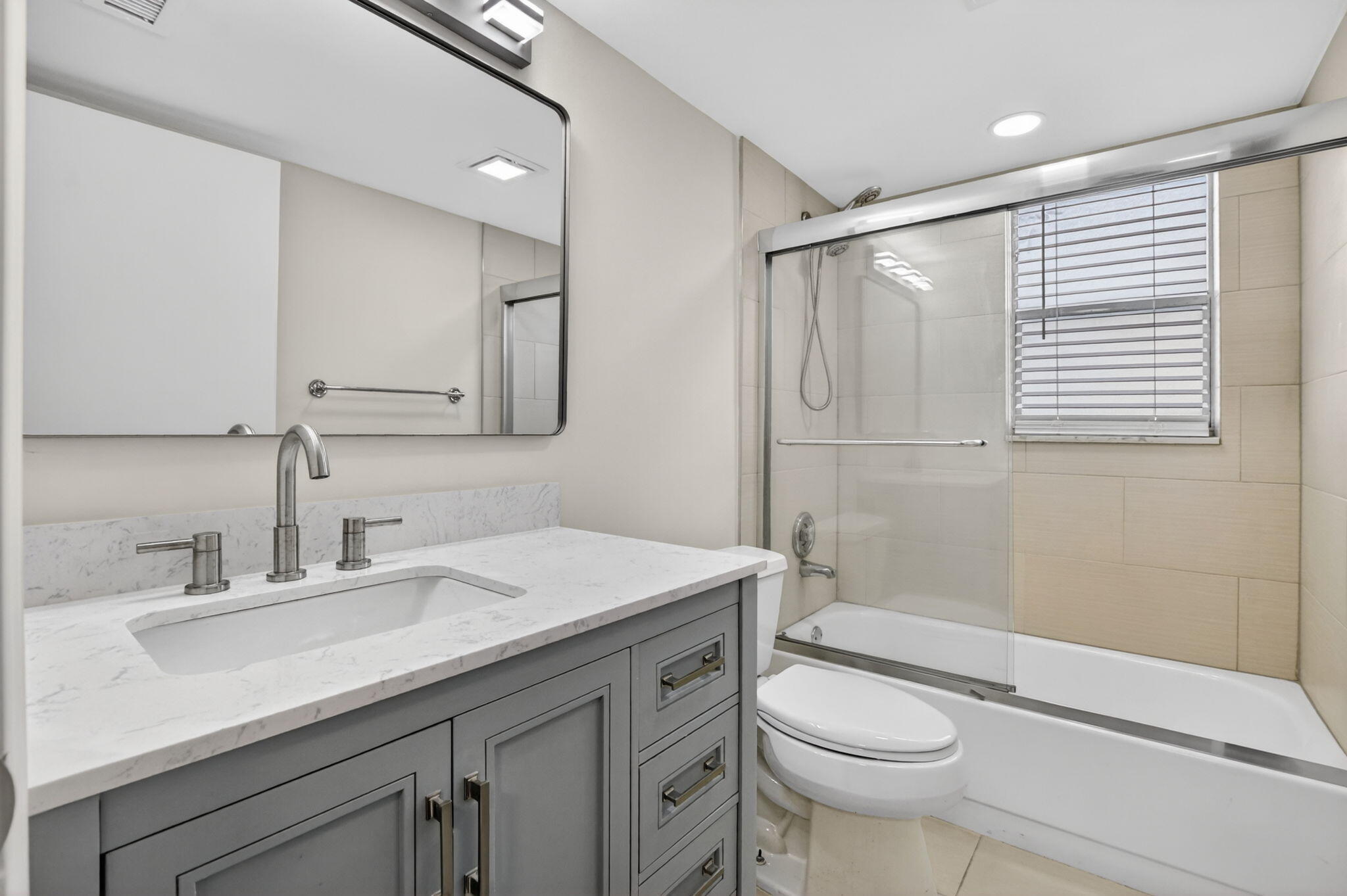 BARWOOD CONDO - Residential