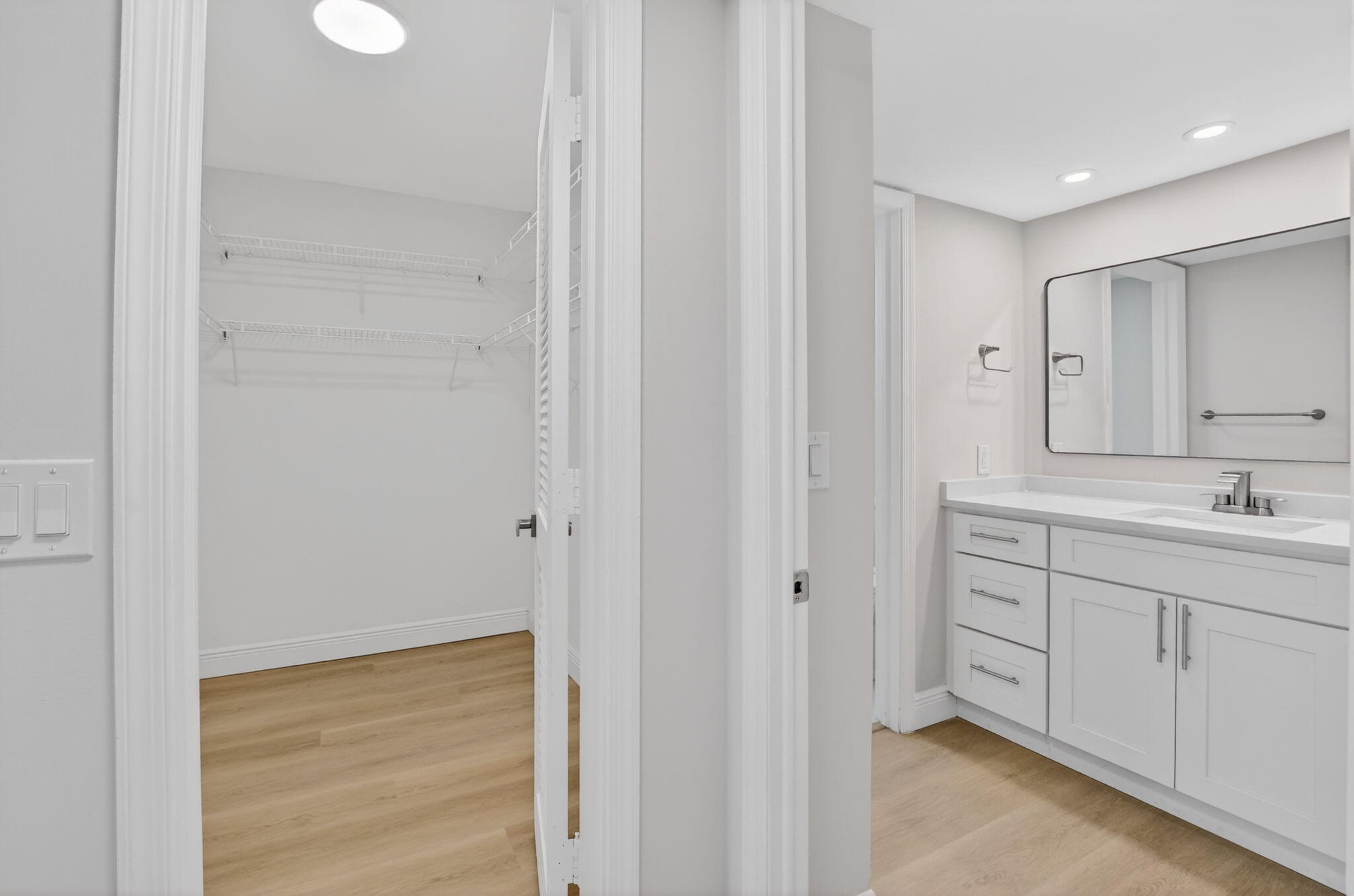 BARWOOD CONDO - Residential