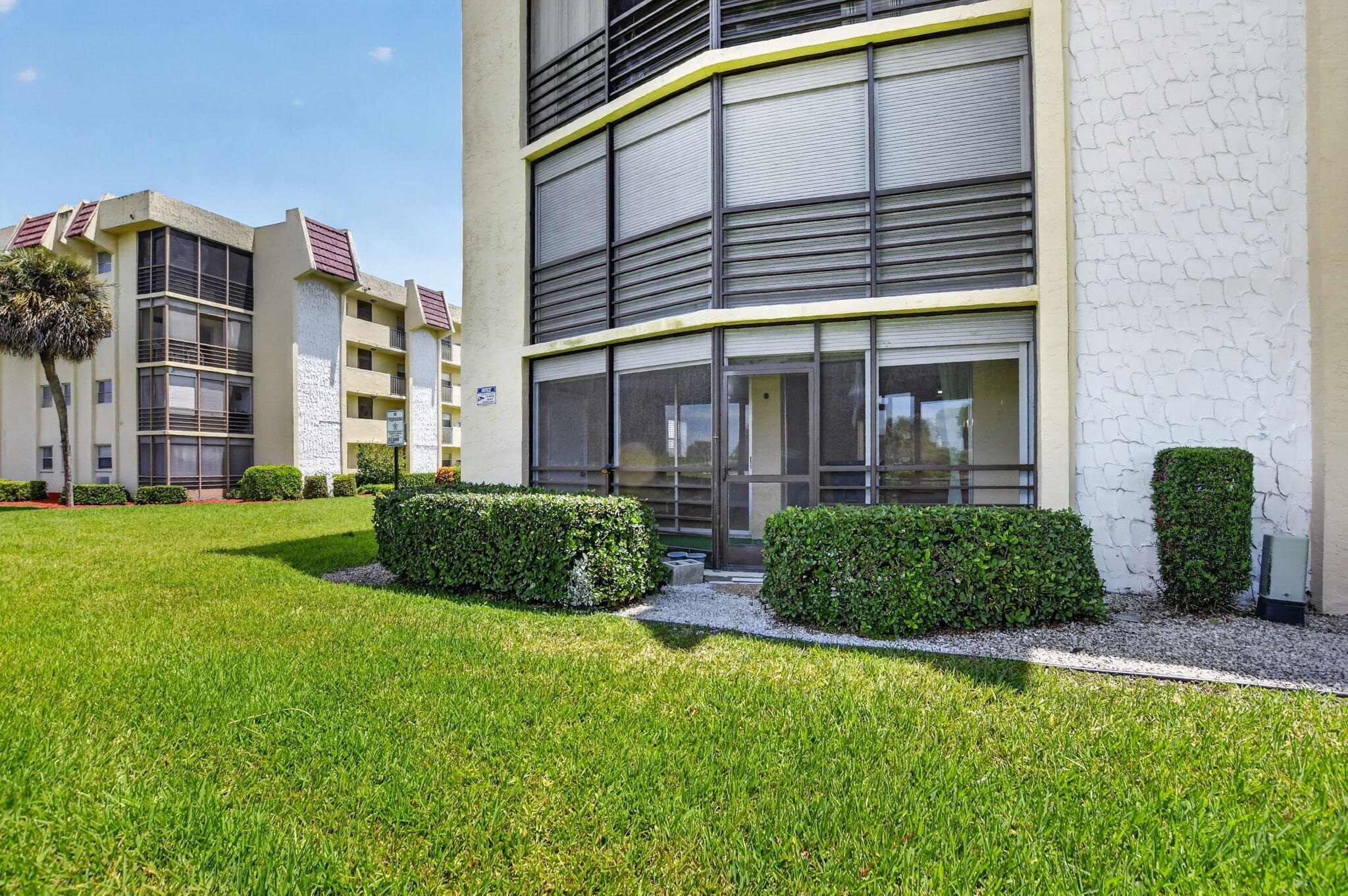 BARWOOD CONDO - Residential