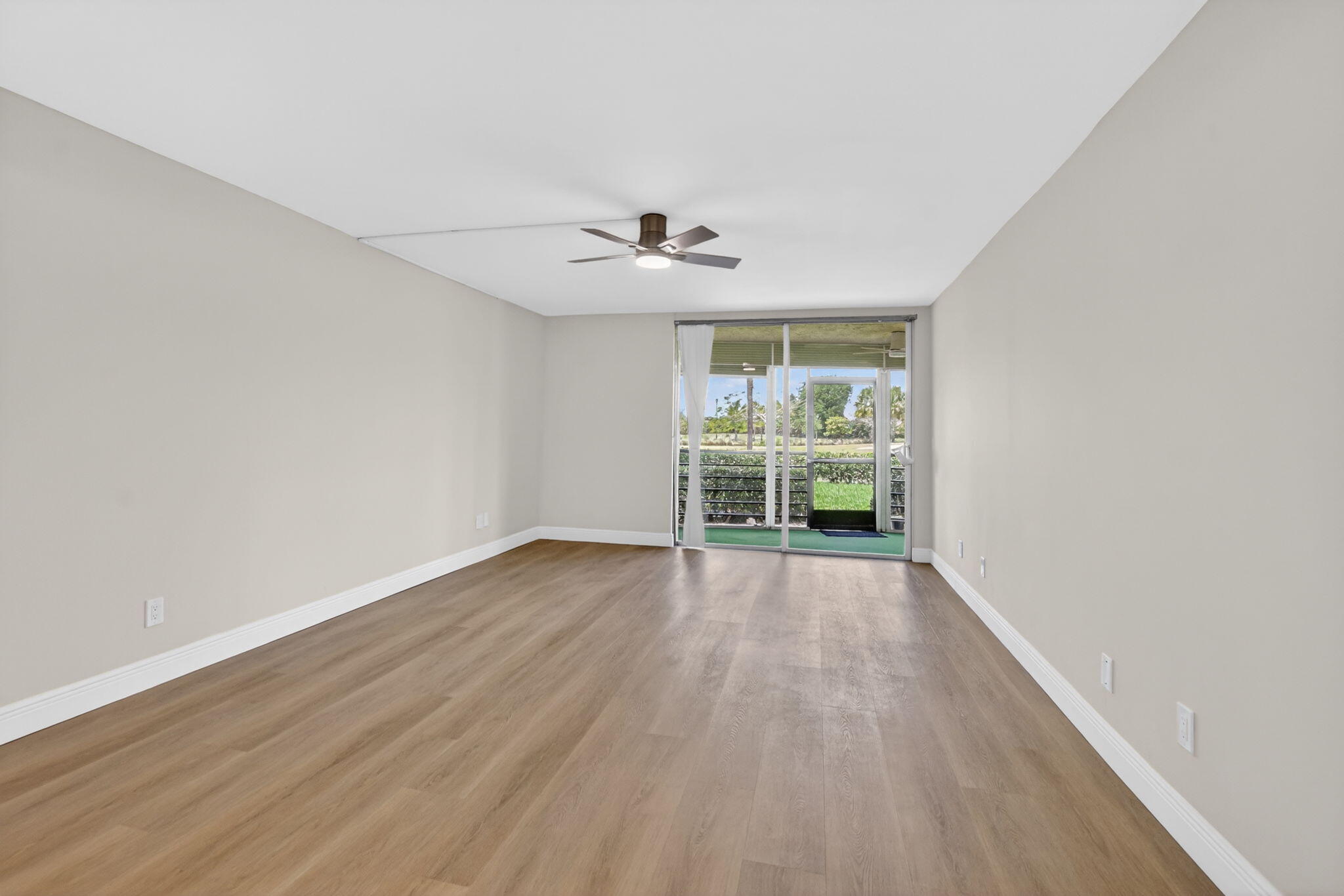 BARWOOD CONDO - Residential