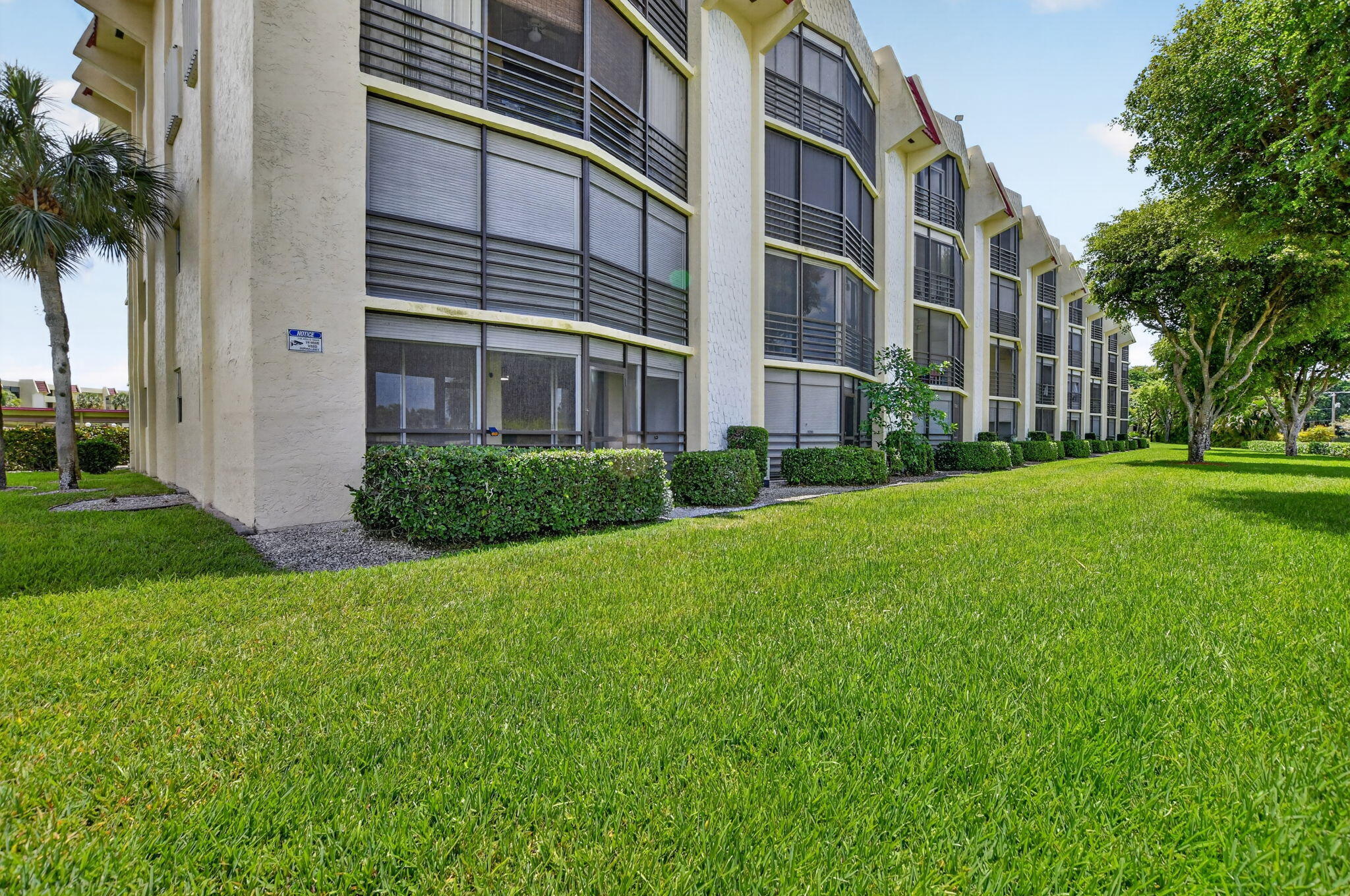 BARWOOD CONDO - Residential