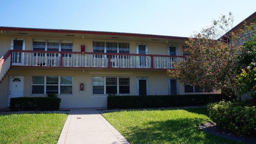 Available for rent in the 55+ community of Century Village, West Palm Beach is a fantastic second-floor condo featuring 1 bedroom, 1 full bath, and a half guest bathroom. The open kitchen boasts modern updates, an island, stainless steel sink, exten