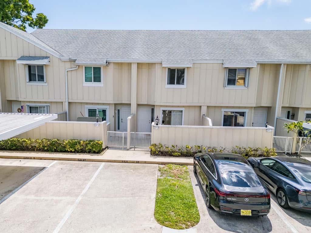 Photo of 6207 Riverwalk Lane #5, Jupiter, FL 33458 (MLS # B26068398)