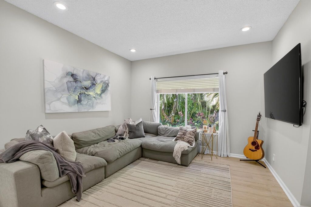 Photo of 21048 Via Eden, Boca Raton, FL 33433 (MLS # R11109049)
