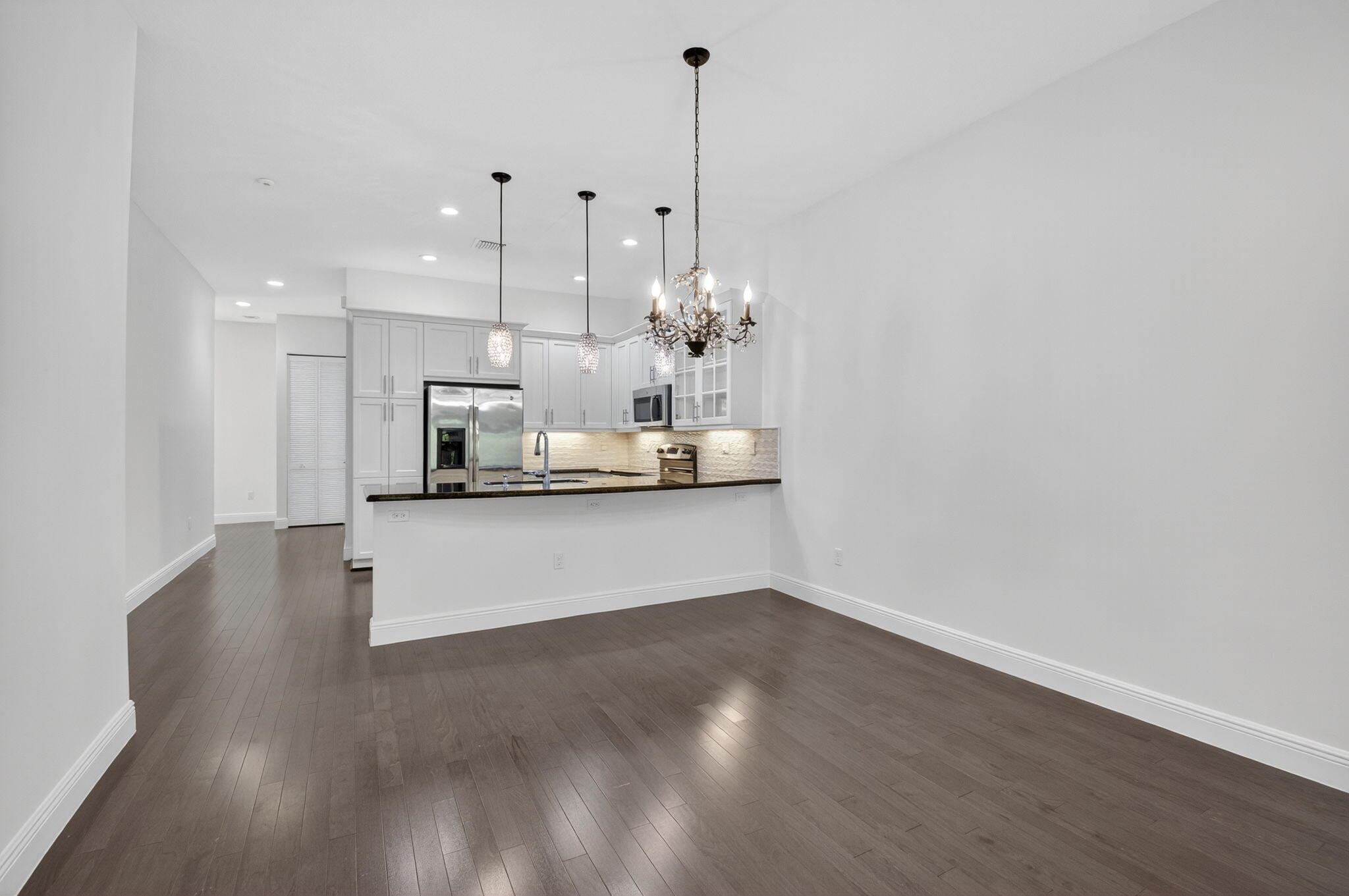 14907 Amerina Way