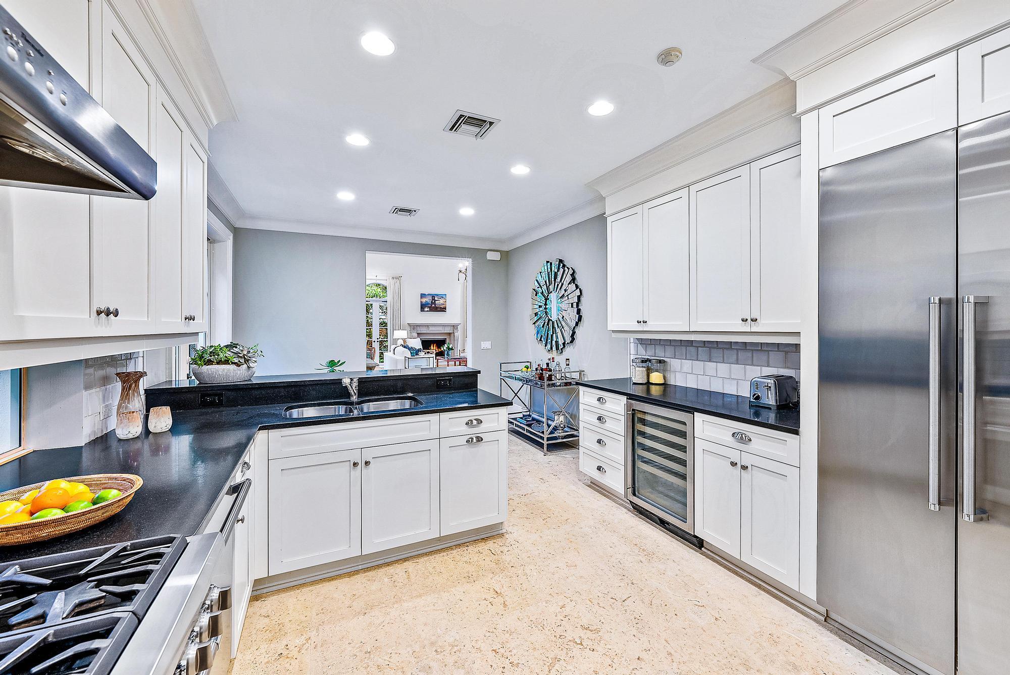 ROOTS - Residential Lease