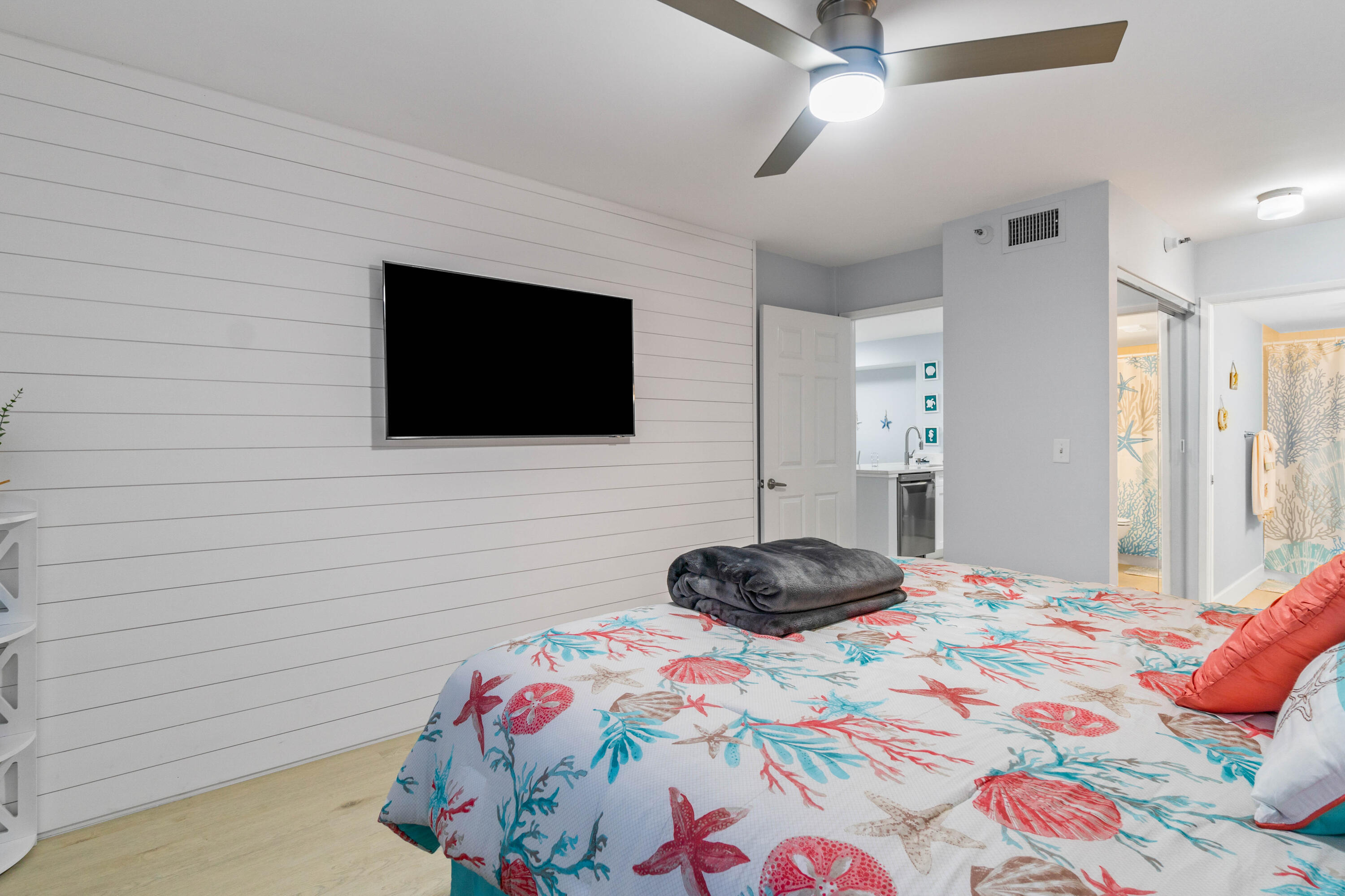 YACHT CLUB ON THE INTRACOASTAL CONDO - Residential