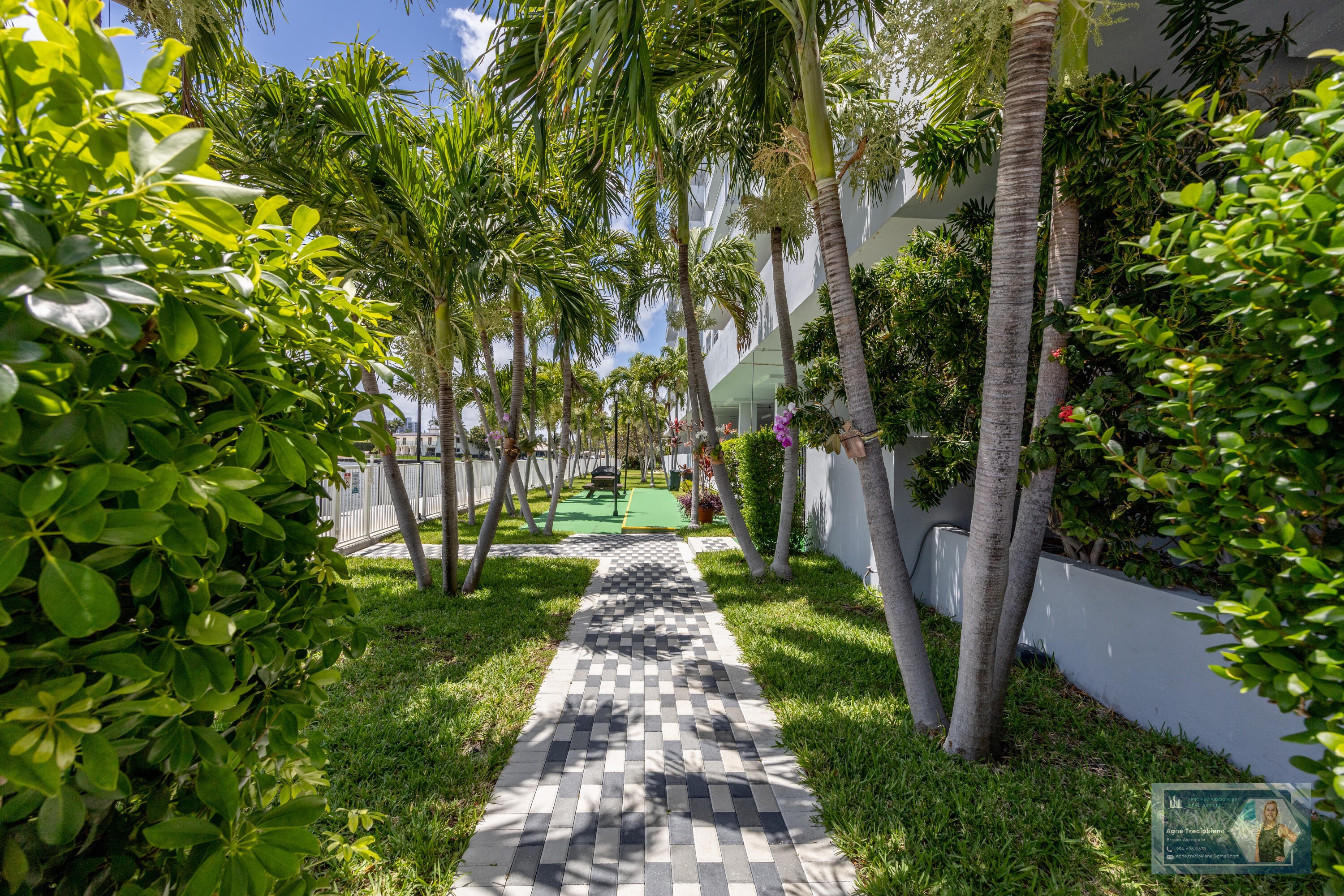 GOLDEN SURF TOWERS CONDO - Residential Lease