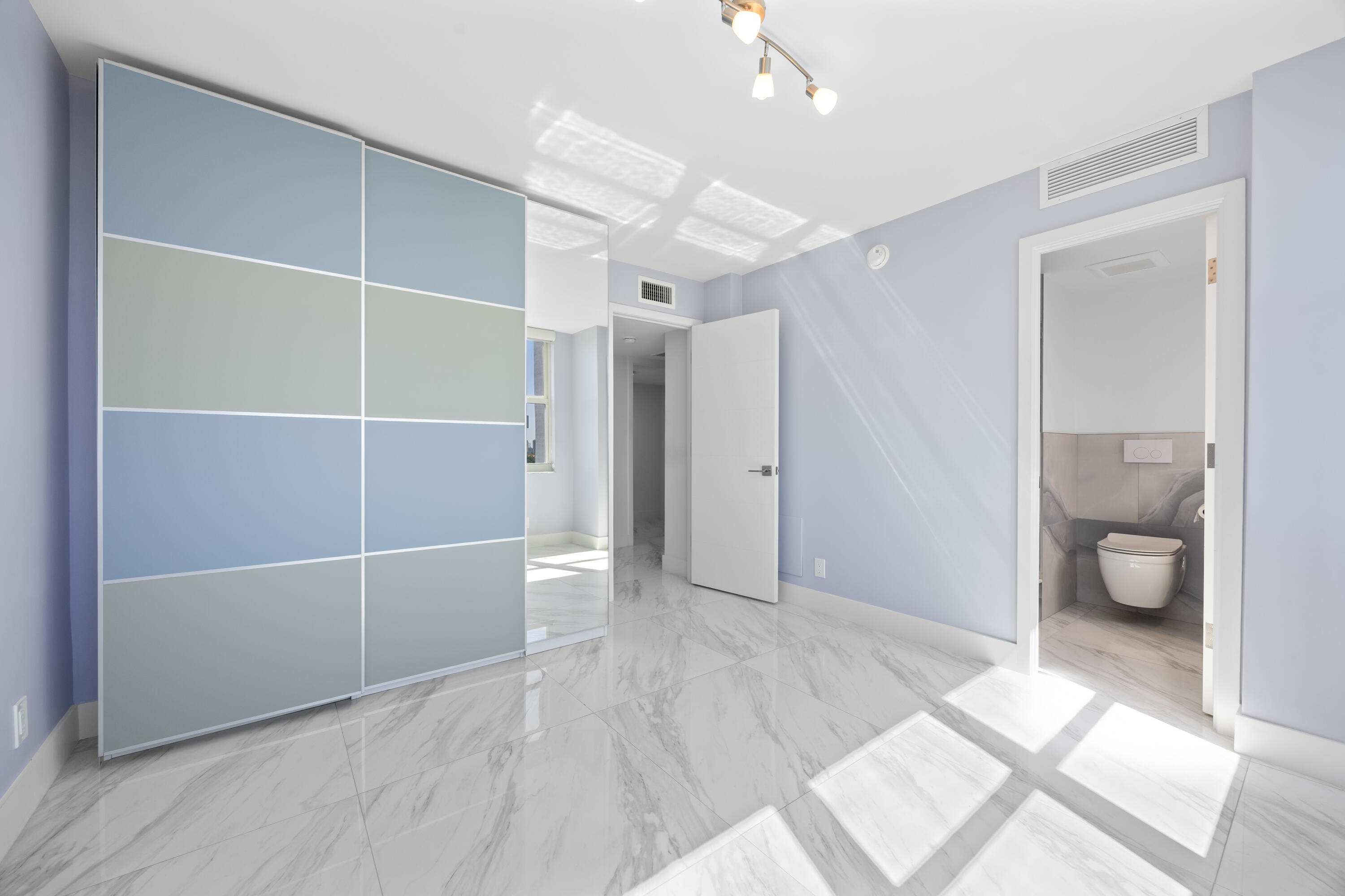 GOLDEN SURF TOWERS CONDO - Residential Lease