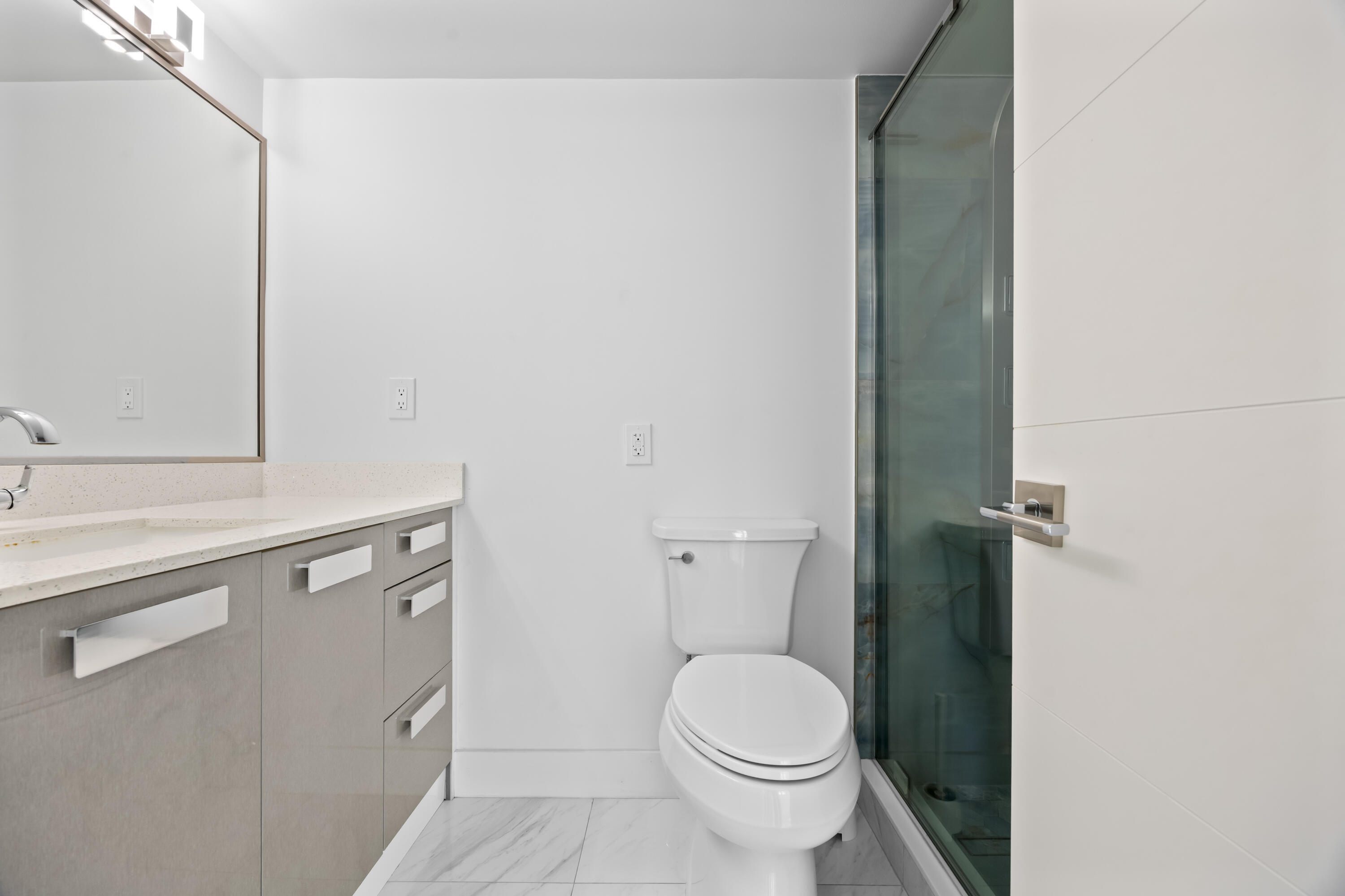 GOLDEN SURF TOWERS CONDO - Residential Lease