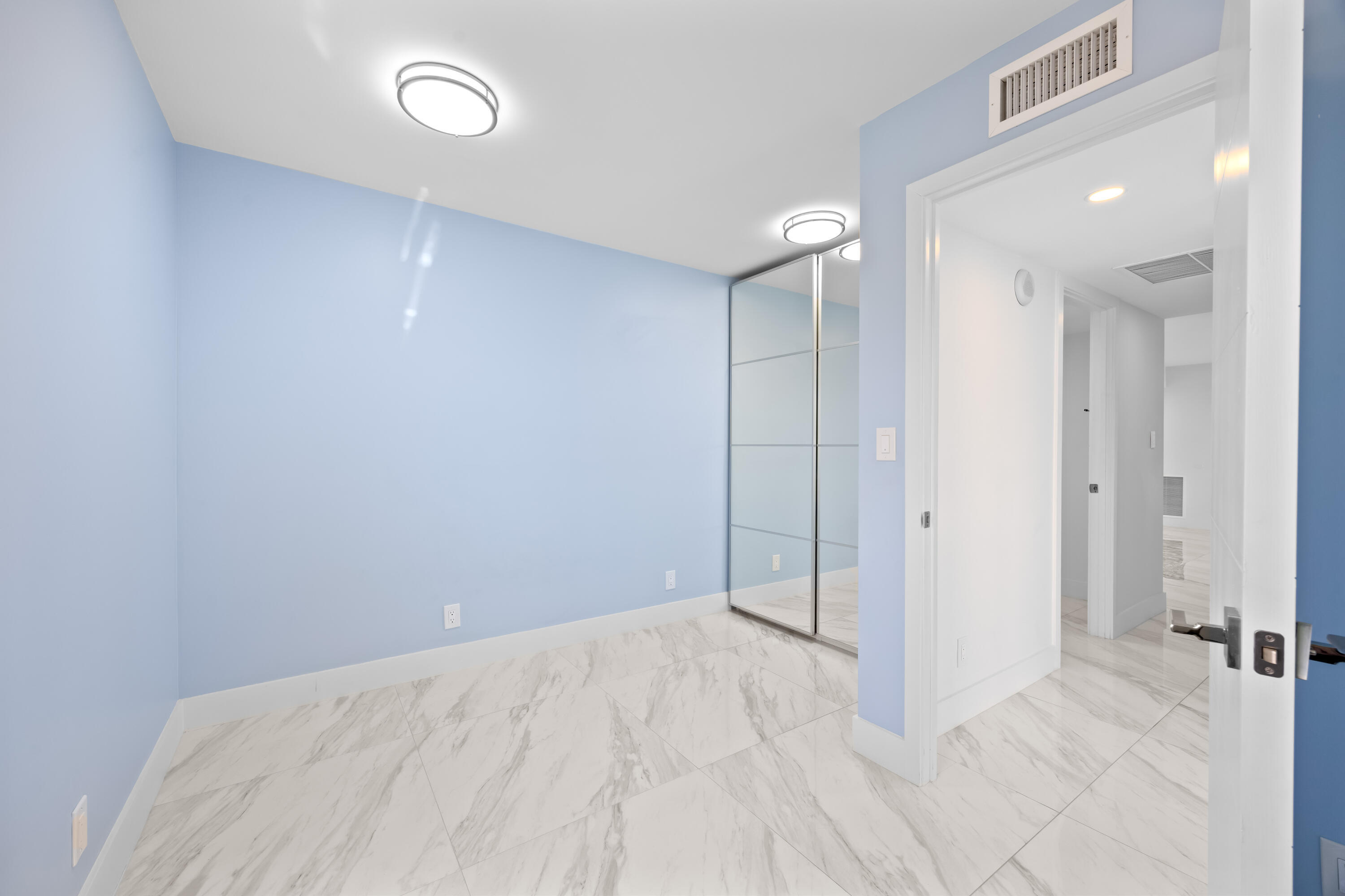 GOLDEN SURF TOWERS CONDO - Residential Lease