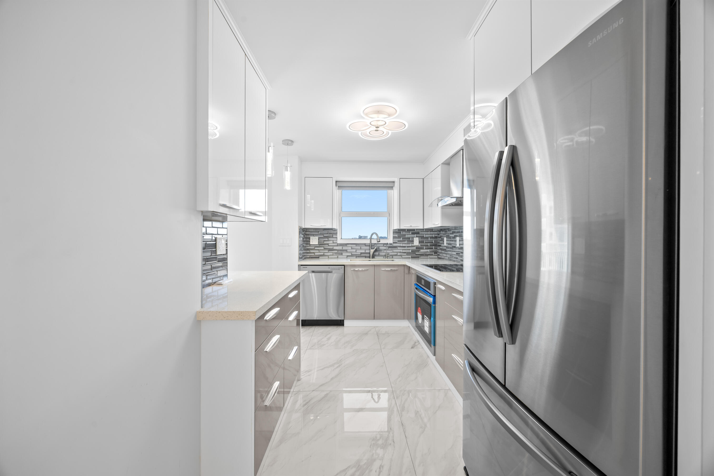 GOLDEN SURF TOWERS CONDO - Residential Lease